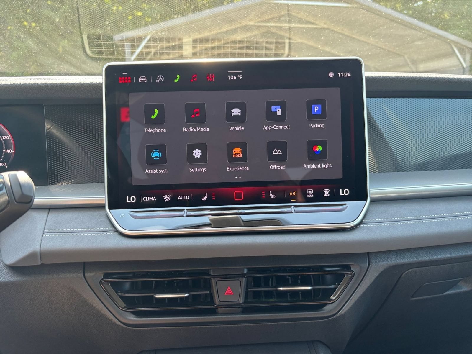 Thumbnail: 2026 Volkswagen Tiguan - 16
