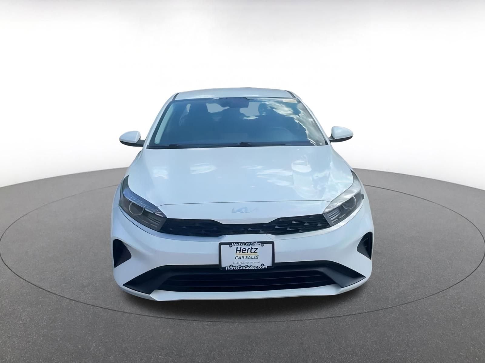 Thumbnail: 2023 Kia Forte - 4