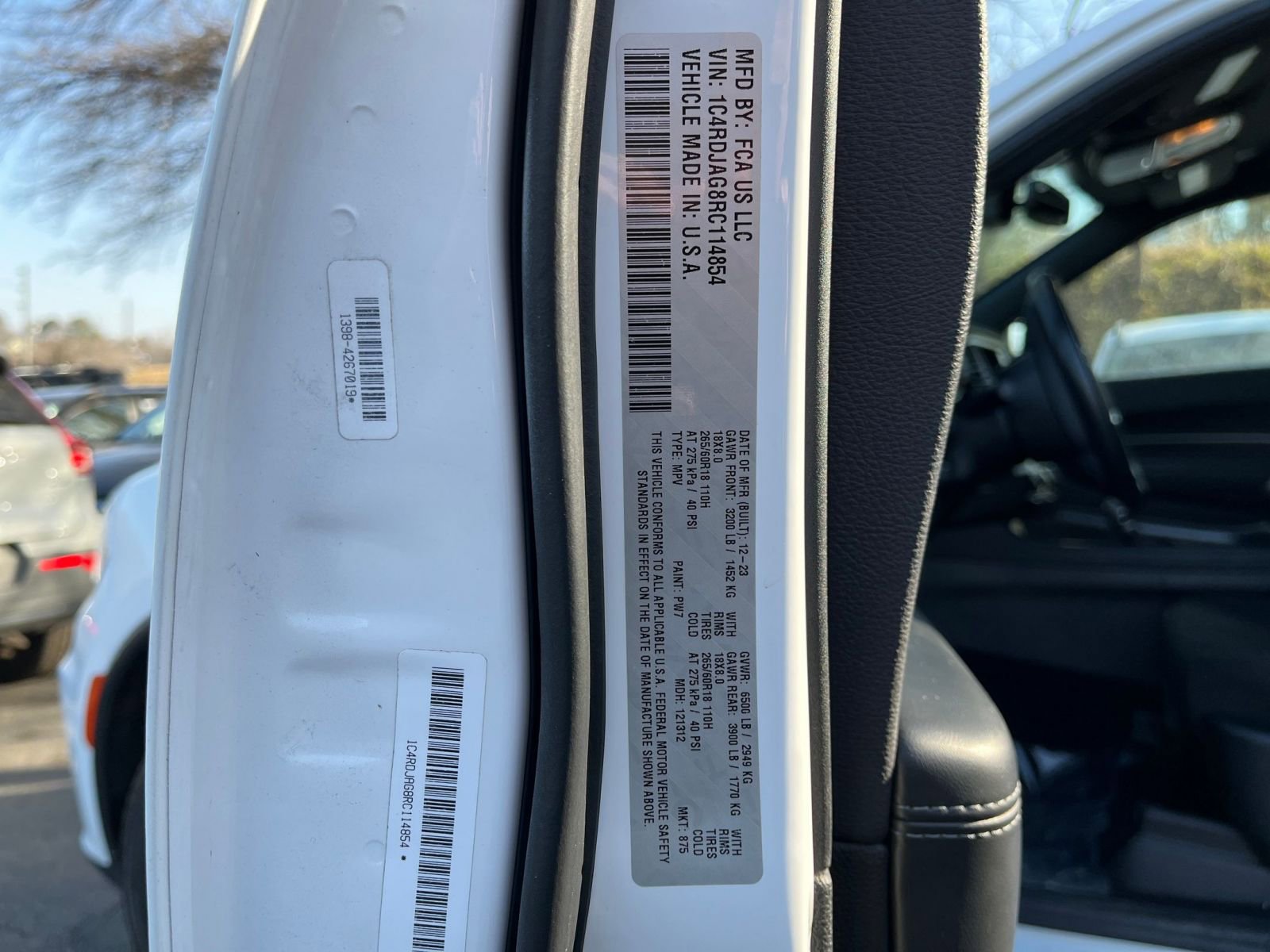2024 Dodge Durango SXT 18