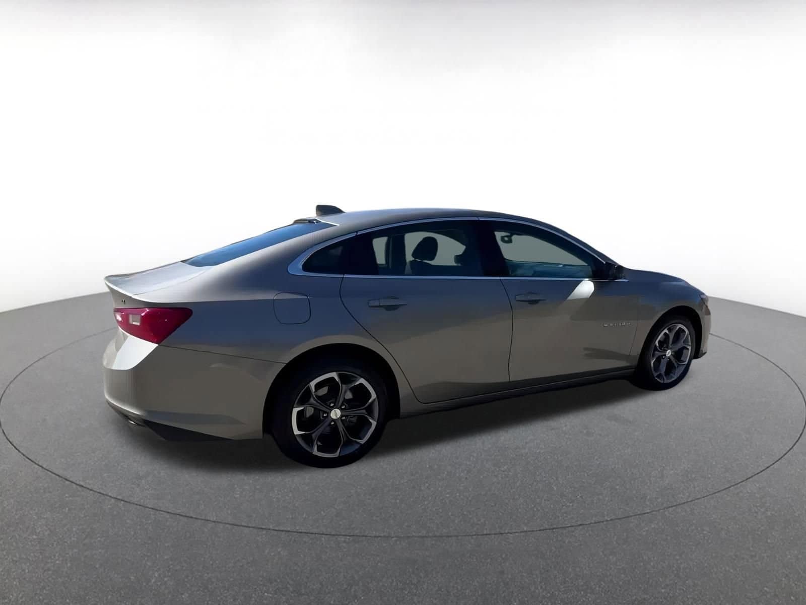 Thumbnail: 2023 Chevrolet Malibu - 15