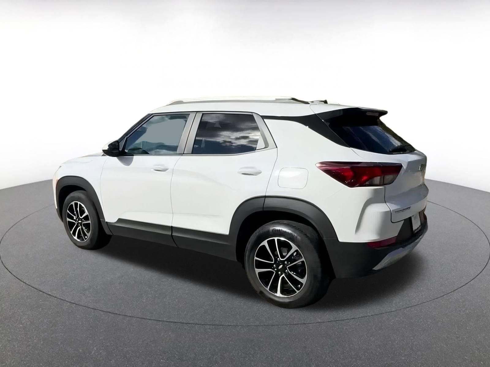 Thumbnail: 2025 Chevrolet TrailBlazer - 10