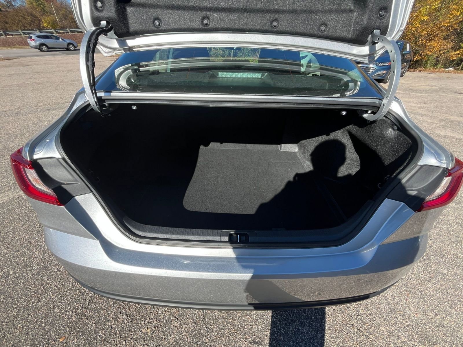 Thumbnail: 2025 Toyota Camry - 25