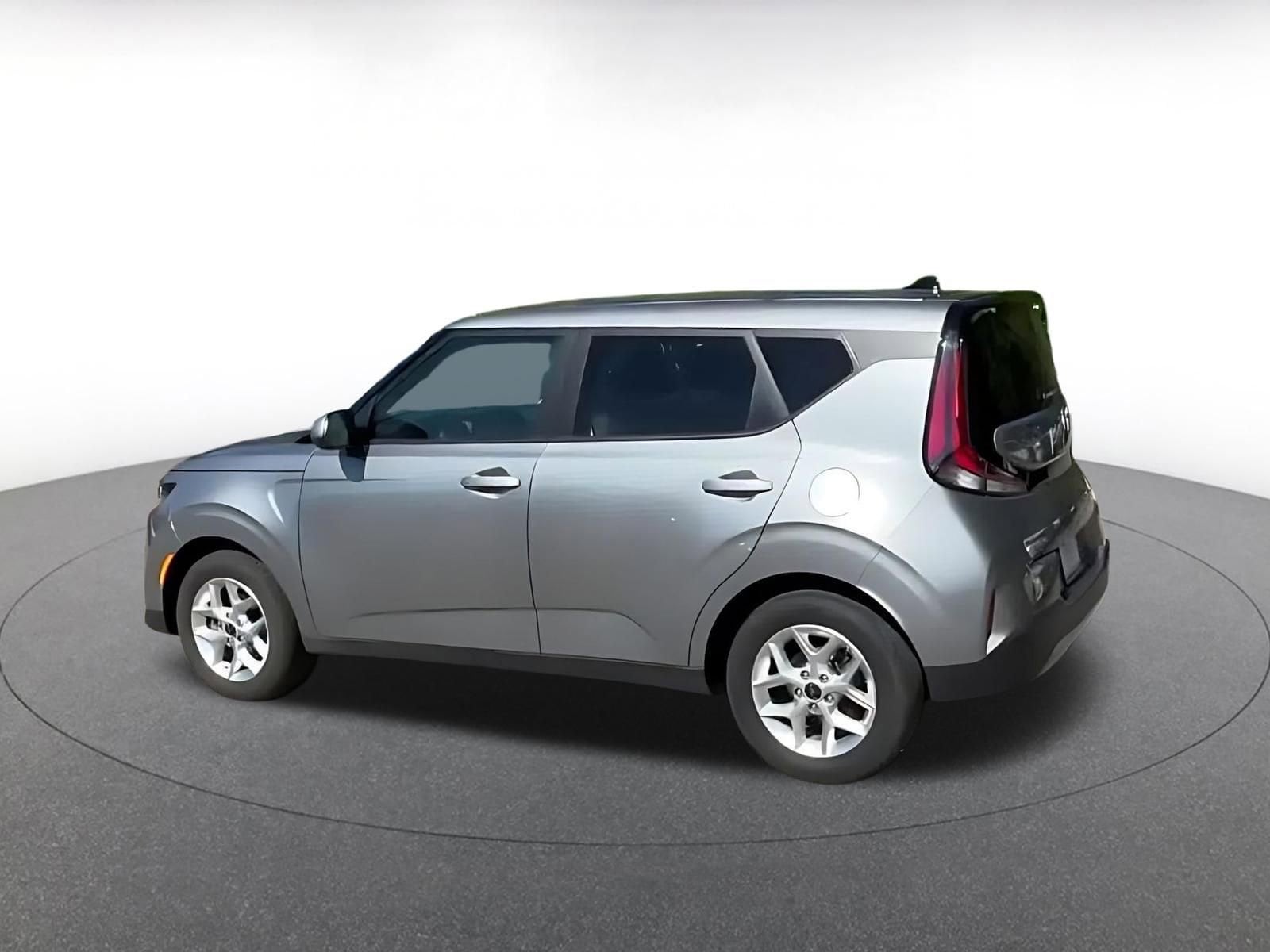Thumbnail: 2025 Kia Soul - 10