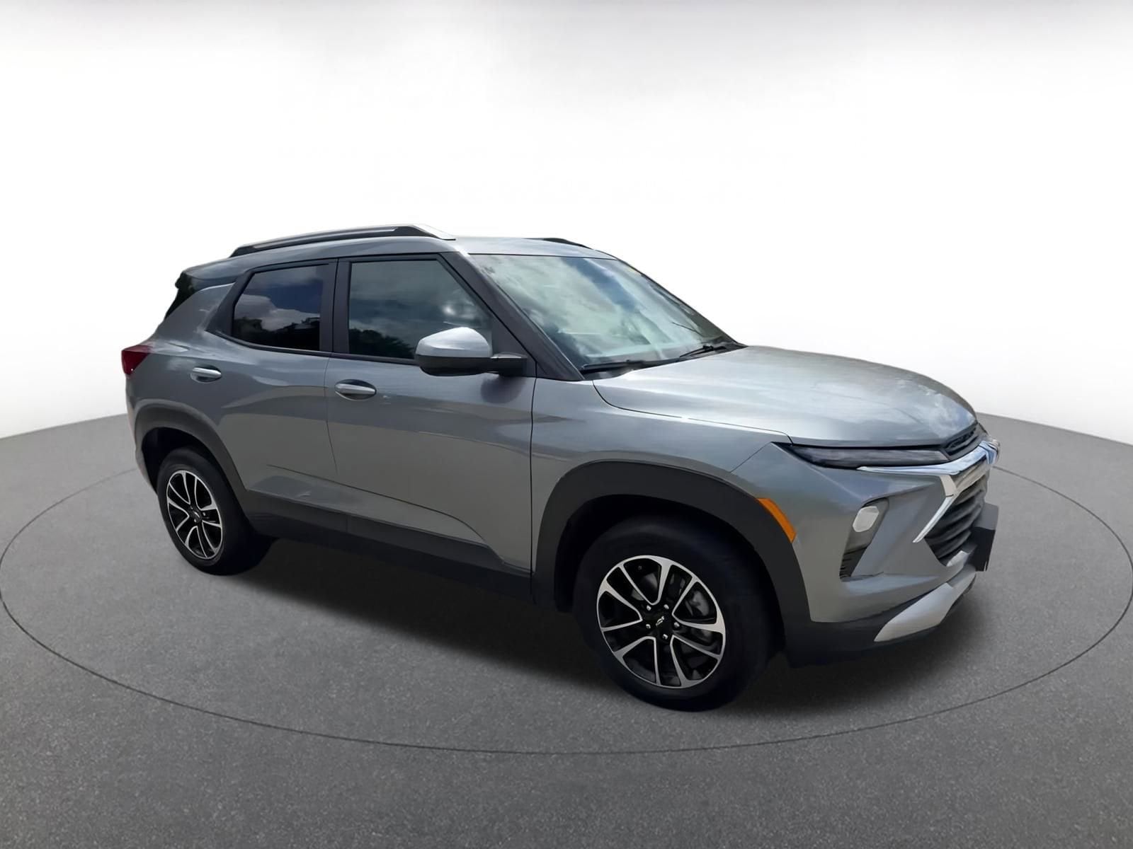 Thumbnail: 2024 Chevrolet TrailBlazer - 2