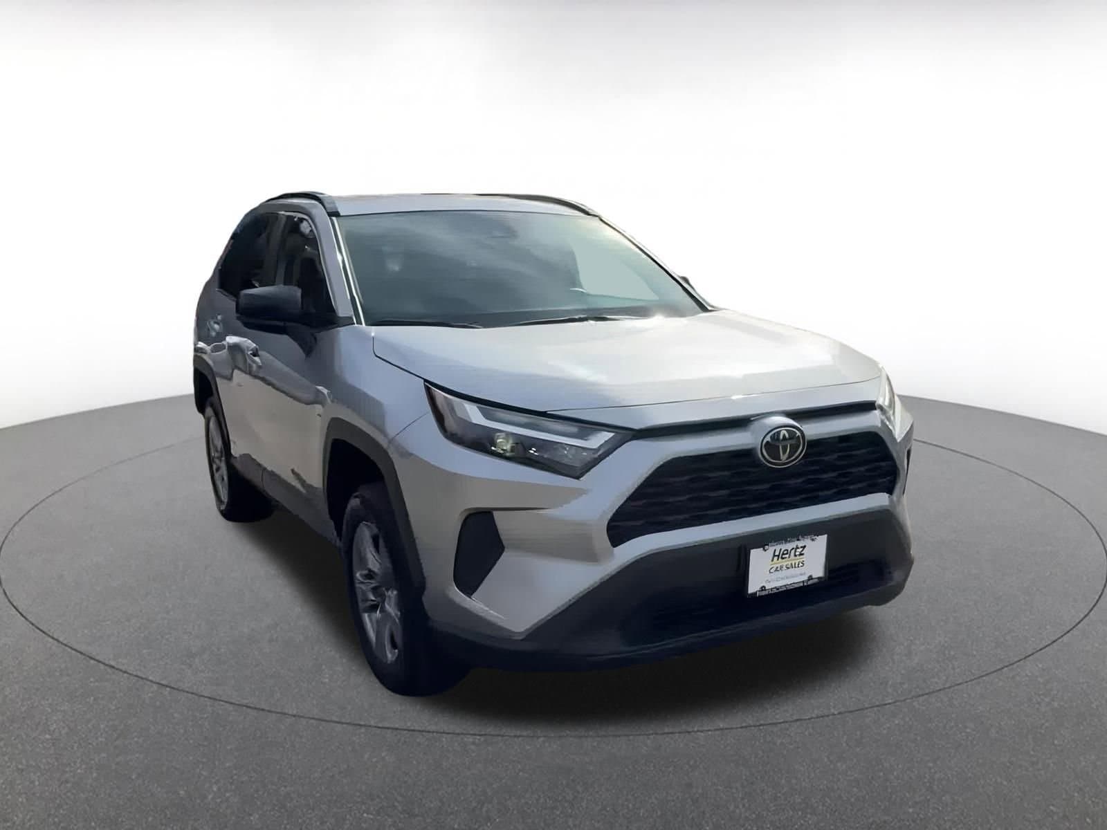 Thumbnail: 2025 Toyota RAV4 - 3