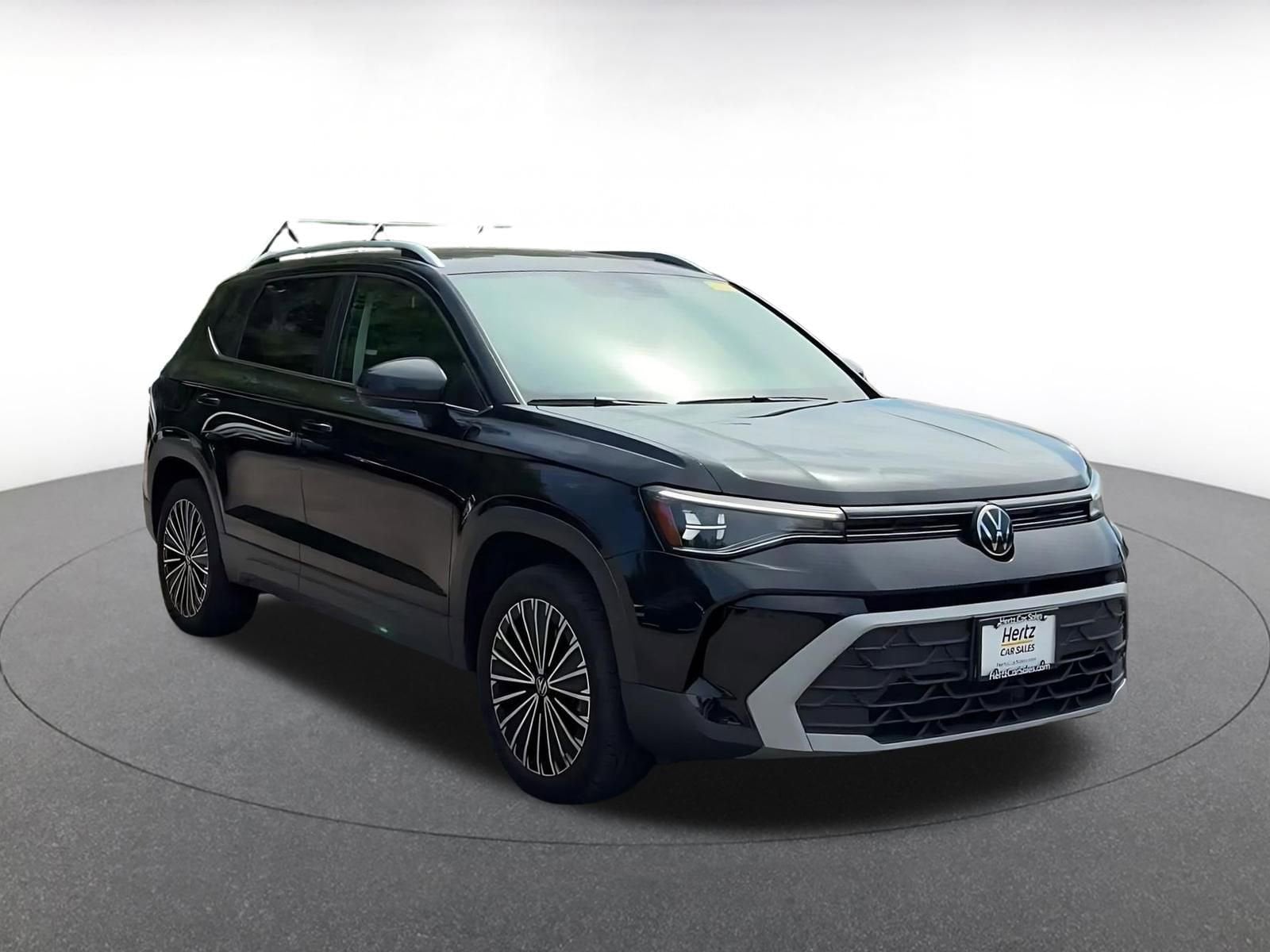 Thumbnail: 2025 Volkswagen Taos - 3