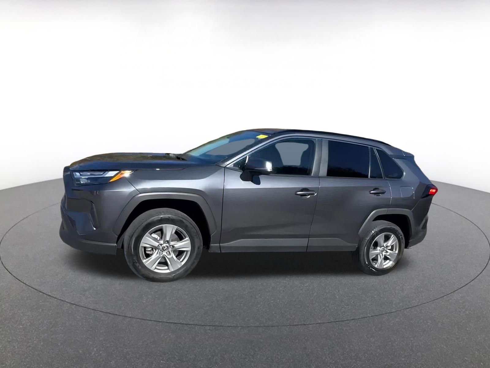 Thumbnail: 2025 Toyota RAV4 - 8