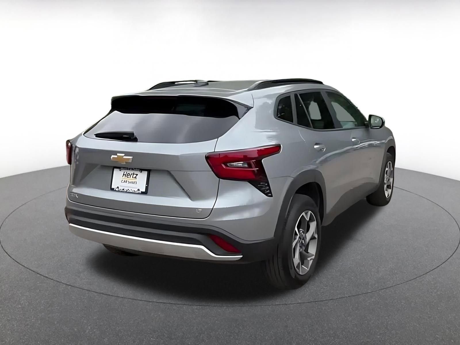 Thumbnail: 2025 Chevrolet Trax - 15
