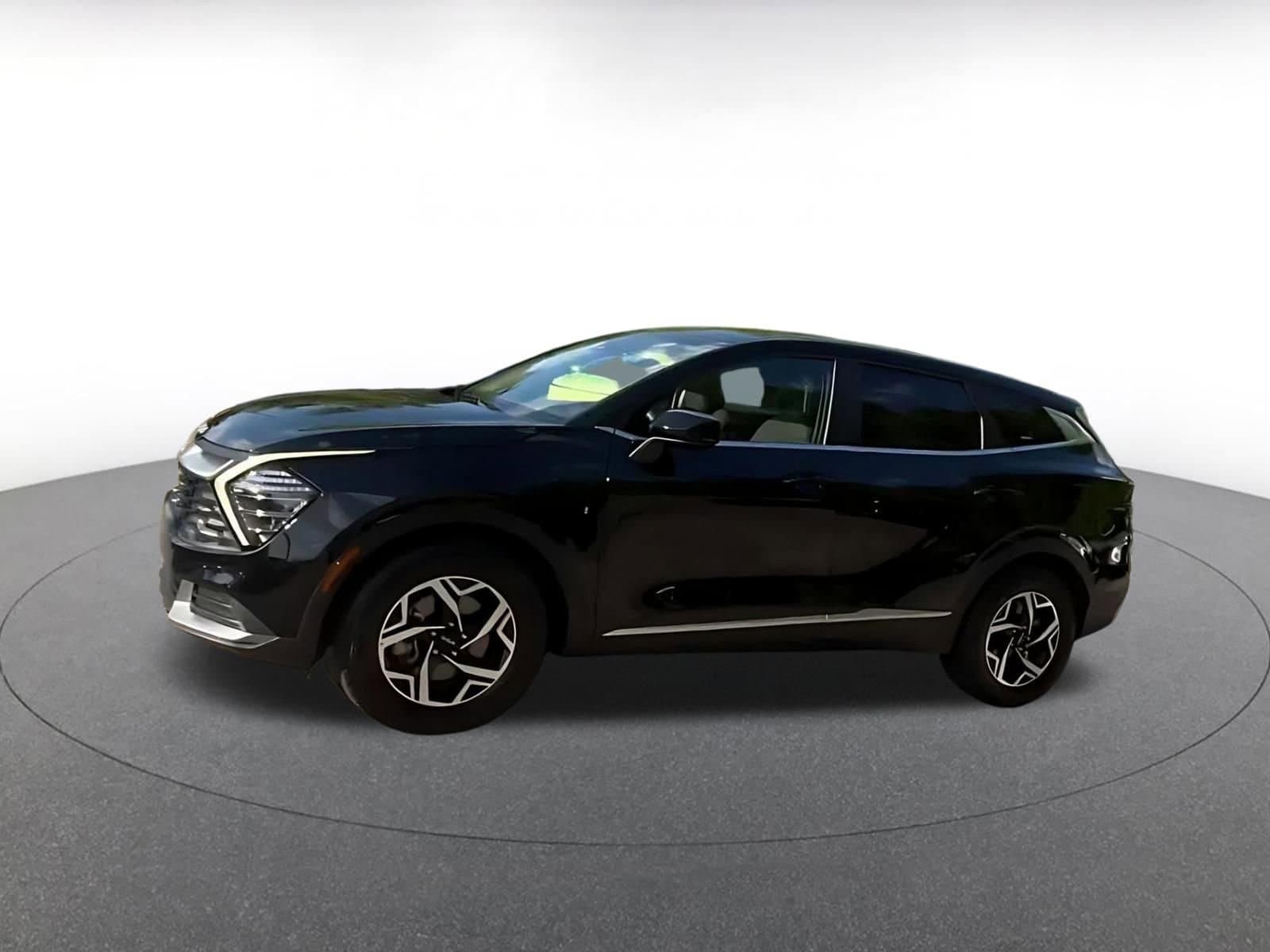 Thumbnail: 2025 Kia Sportage - 8