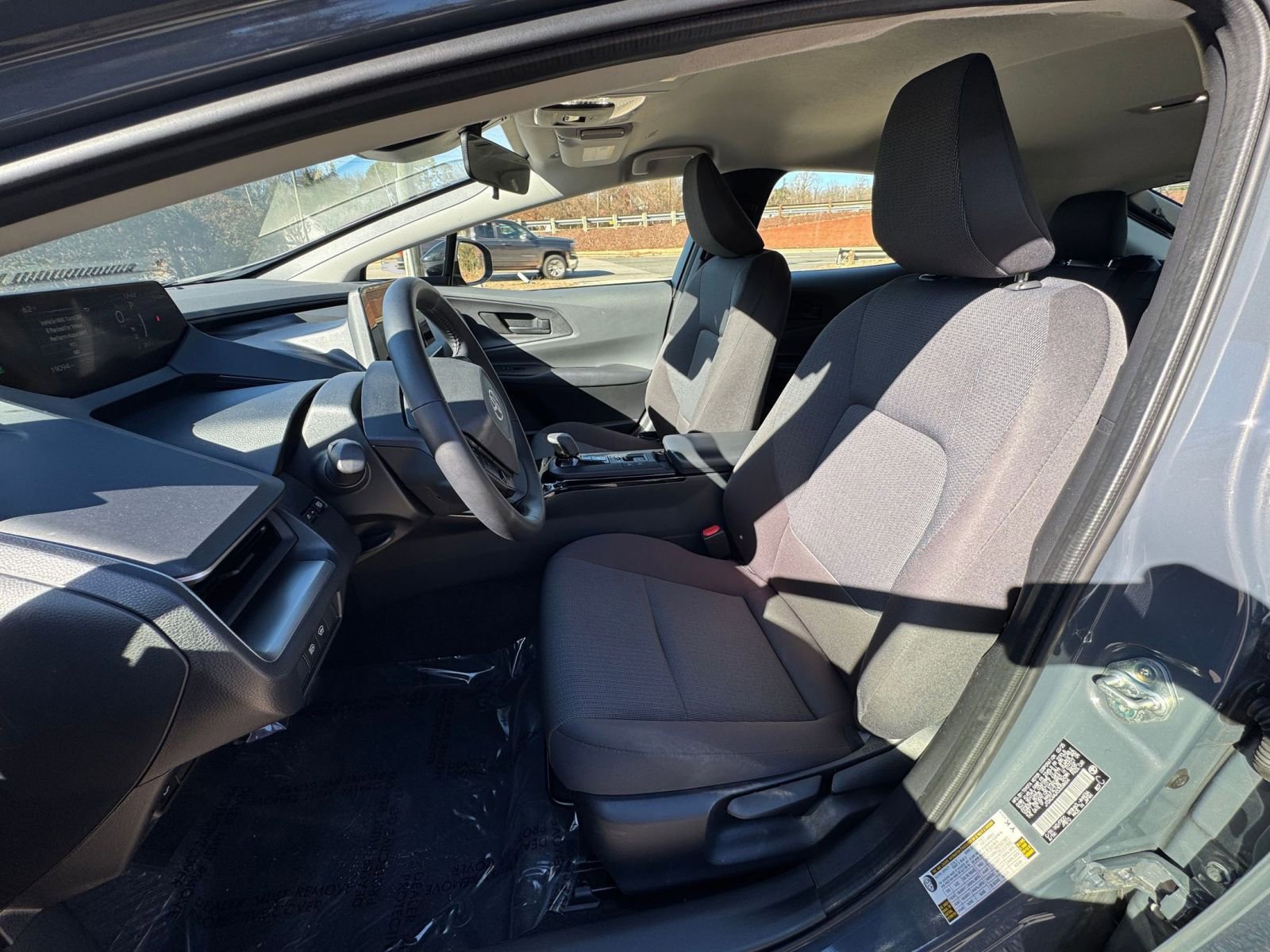 Thumbnail: 2025 Toyota Prius - 31