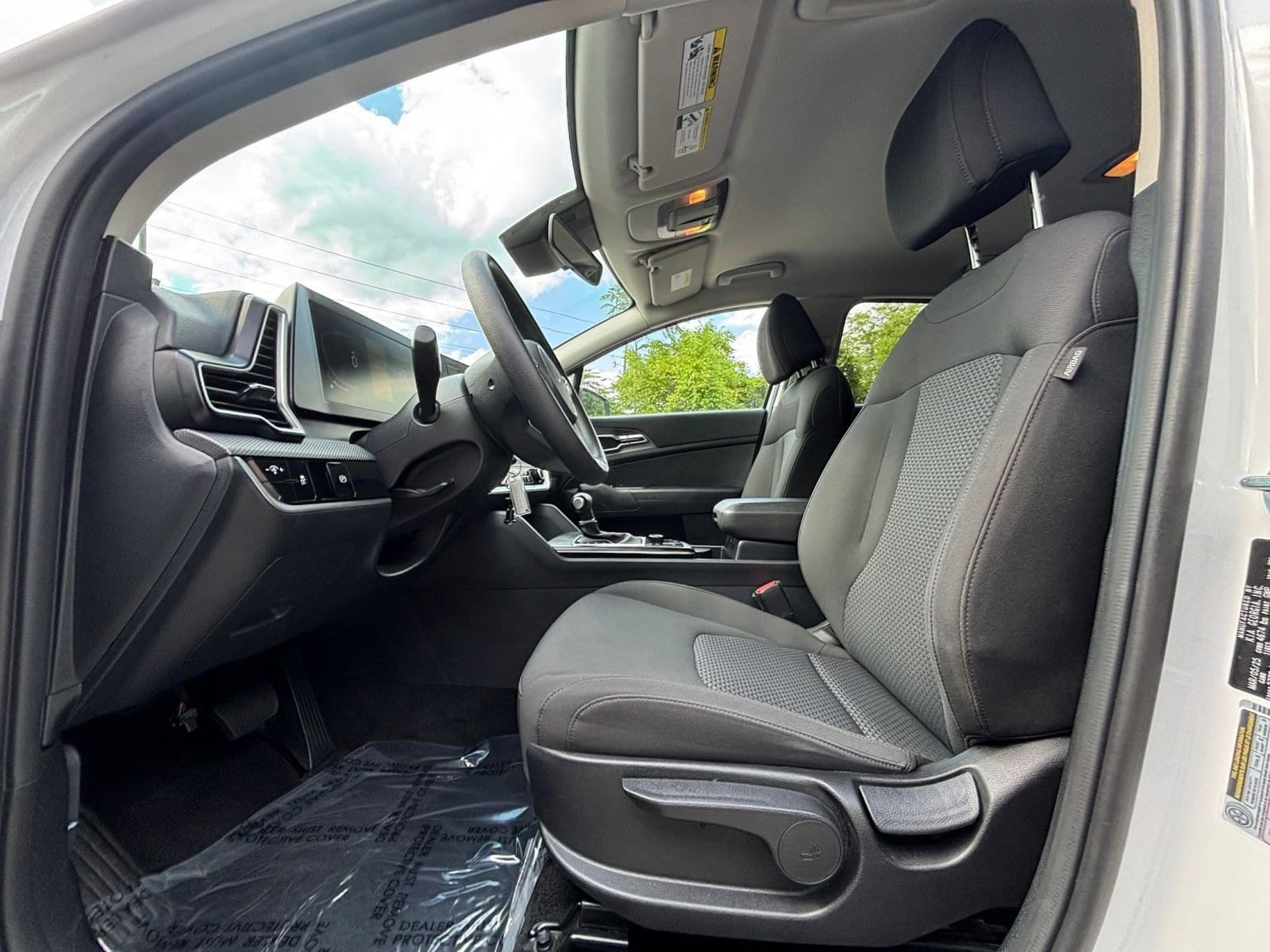 Thumbnail: 2025 Kia Sportage - 23