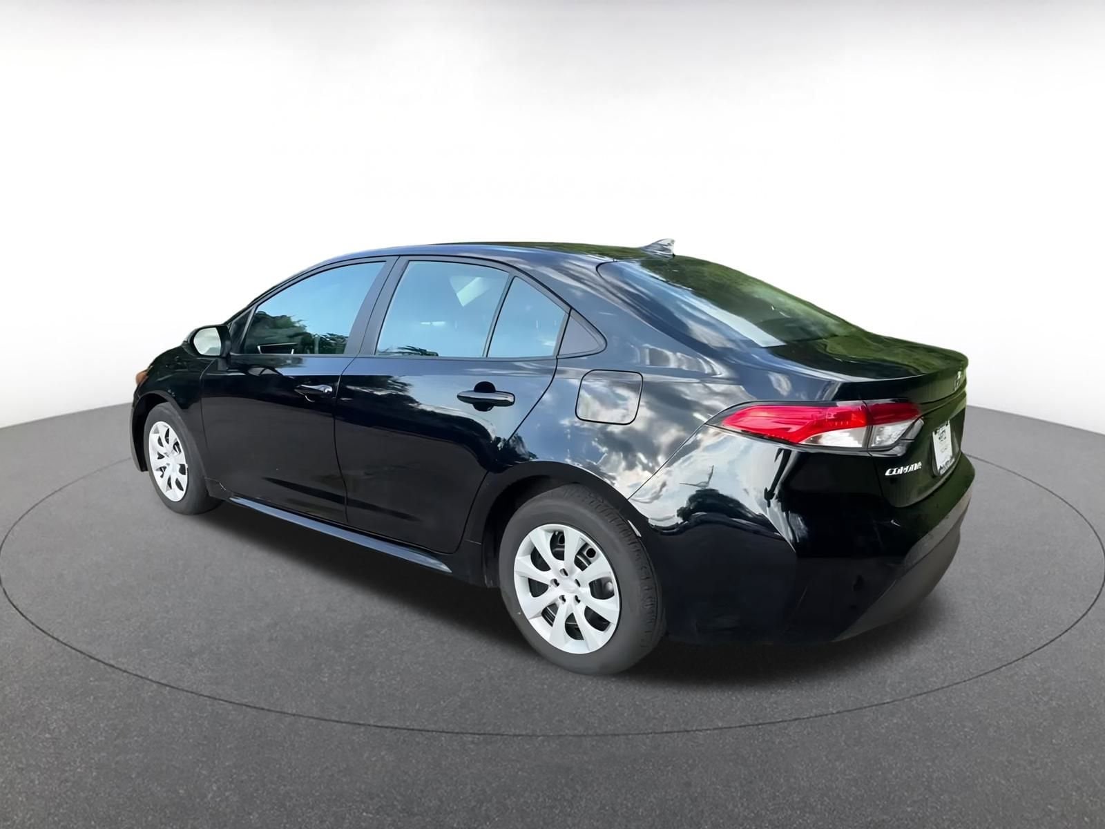 Thumbnail: 2024 Toyota Corolla - 11