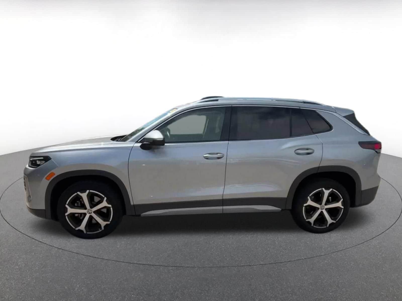 Thumbnail: 2026 Volkswagen Tiguan - 8