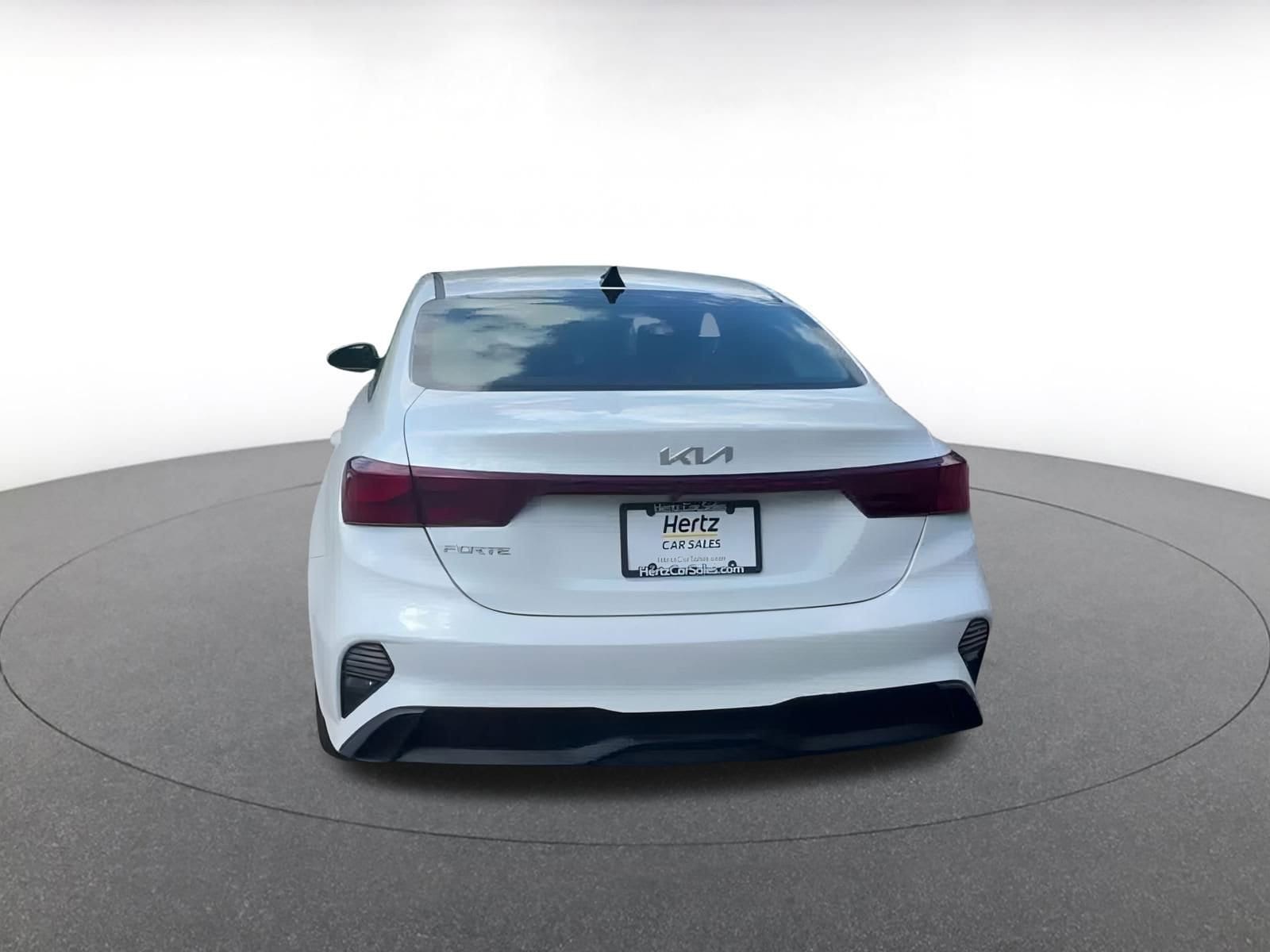 Thumbnail: 2023 Kia Forte - 12