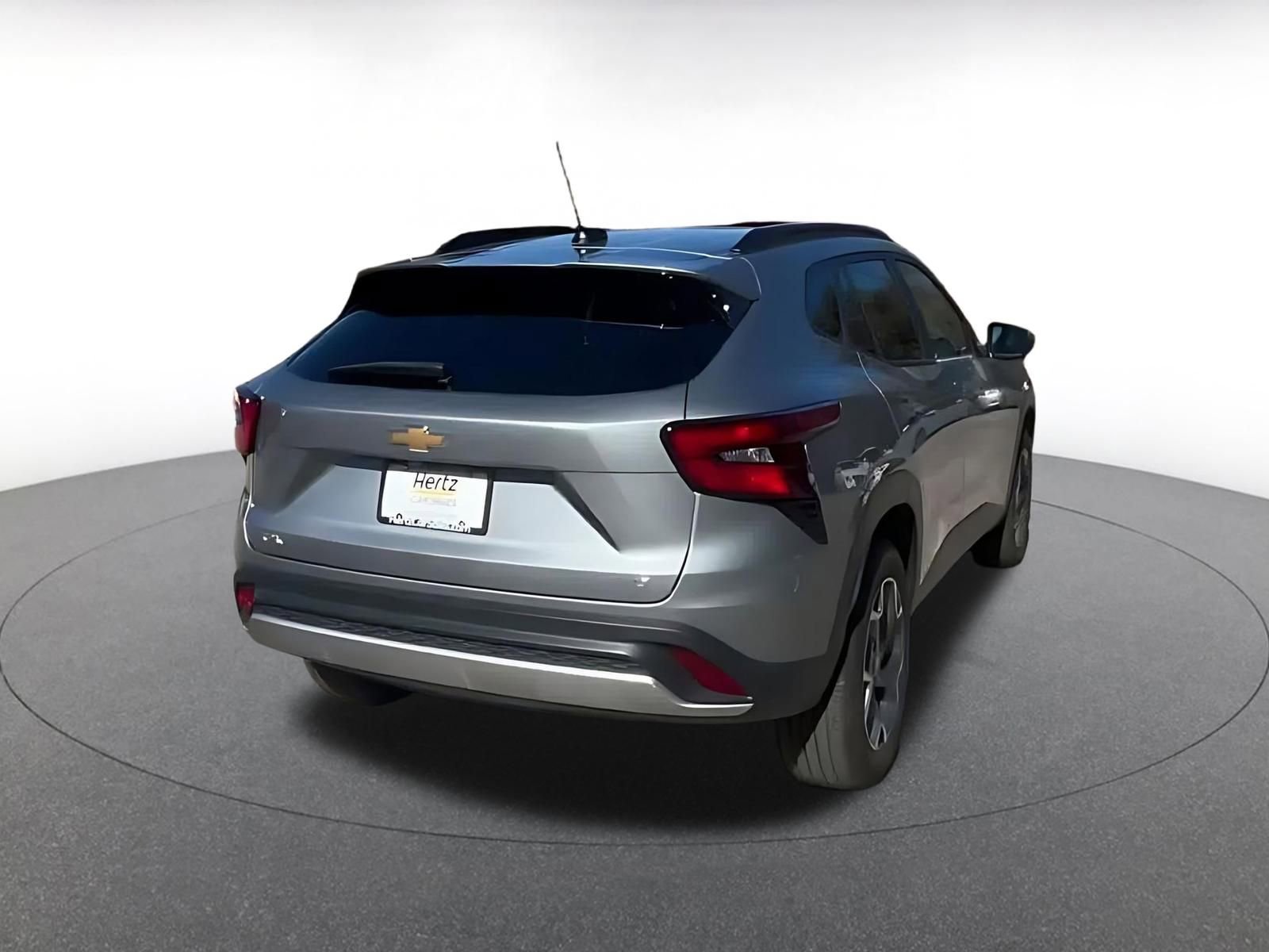 Thumbnail: 2025 Chevrolet Trax - 12