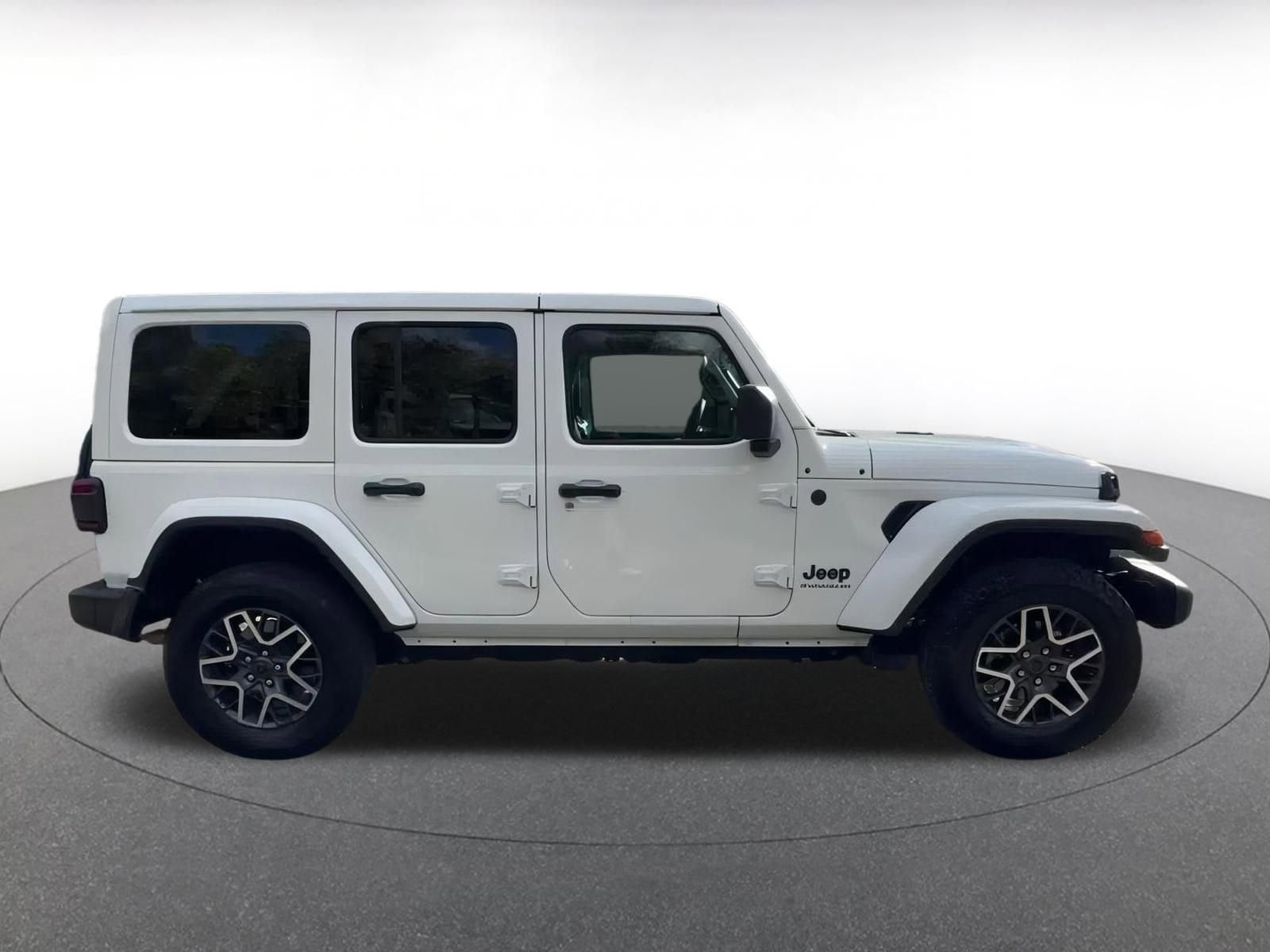 Thumbnail: 2025 Jeep Wrangler - 16