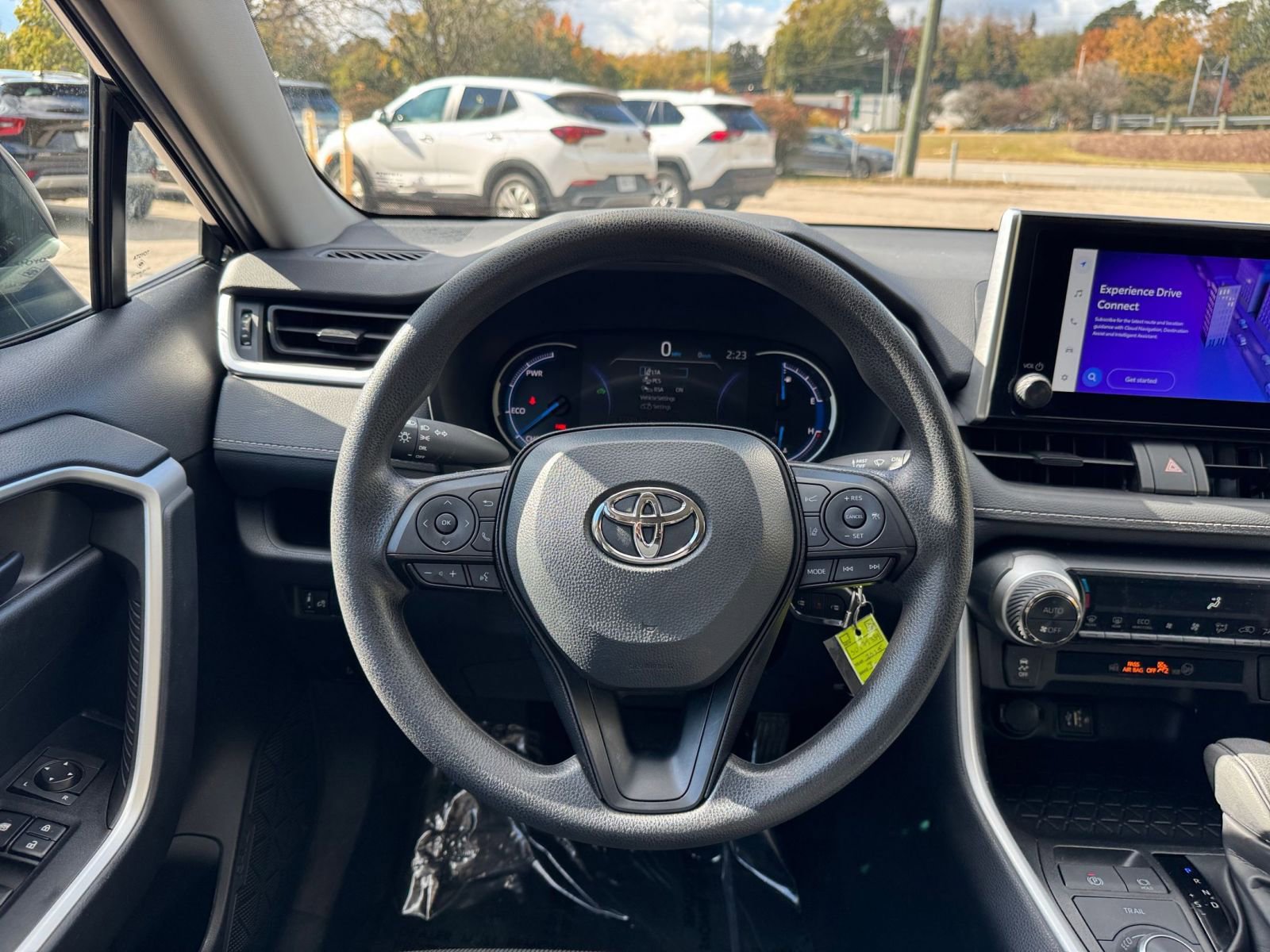 Thumbnail: 2025 Toyota RAV4 - 29