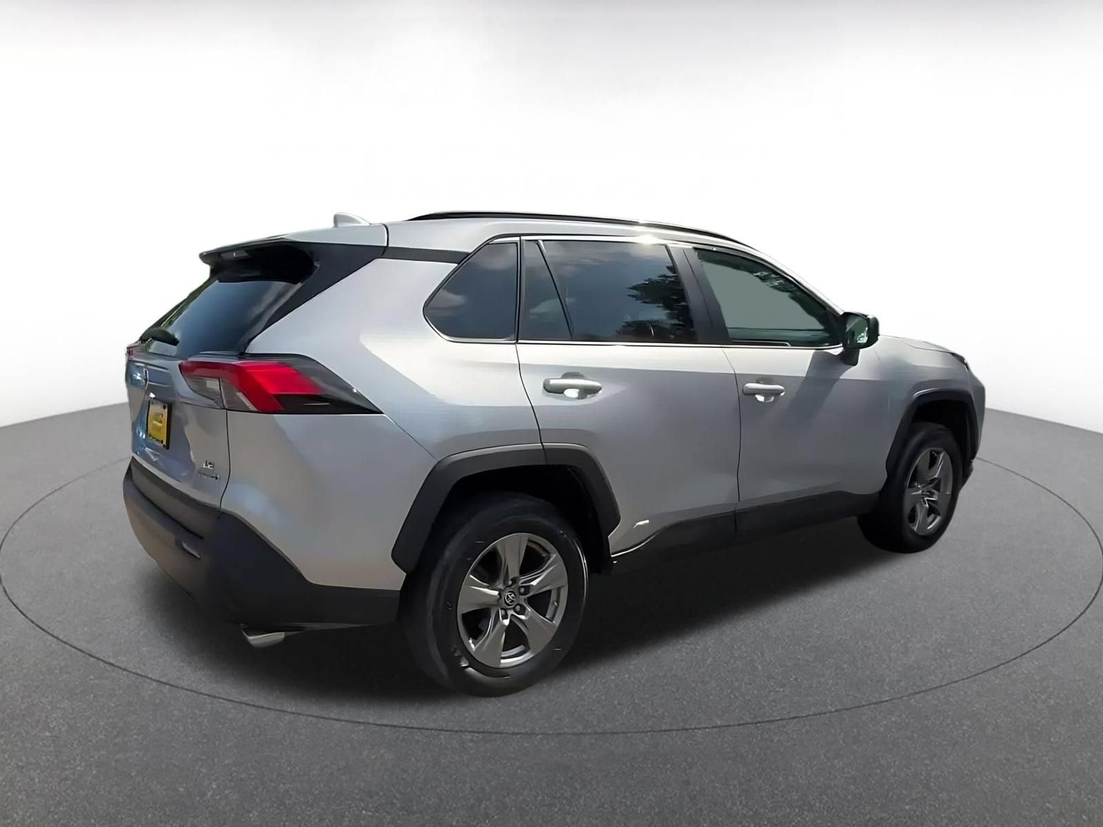 Thumbnail: 2024 Toyota RAV4 - 14
