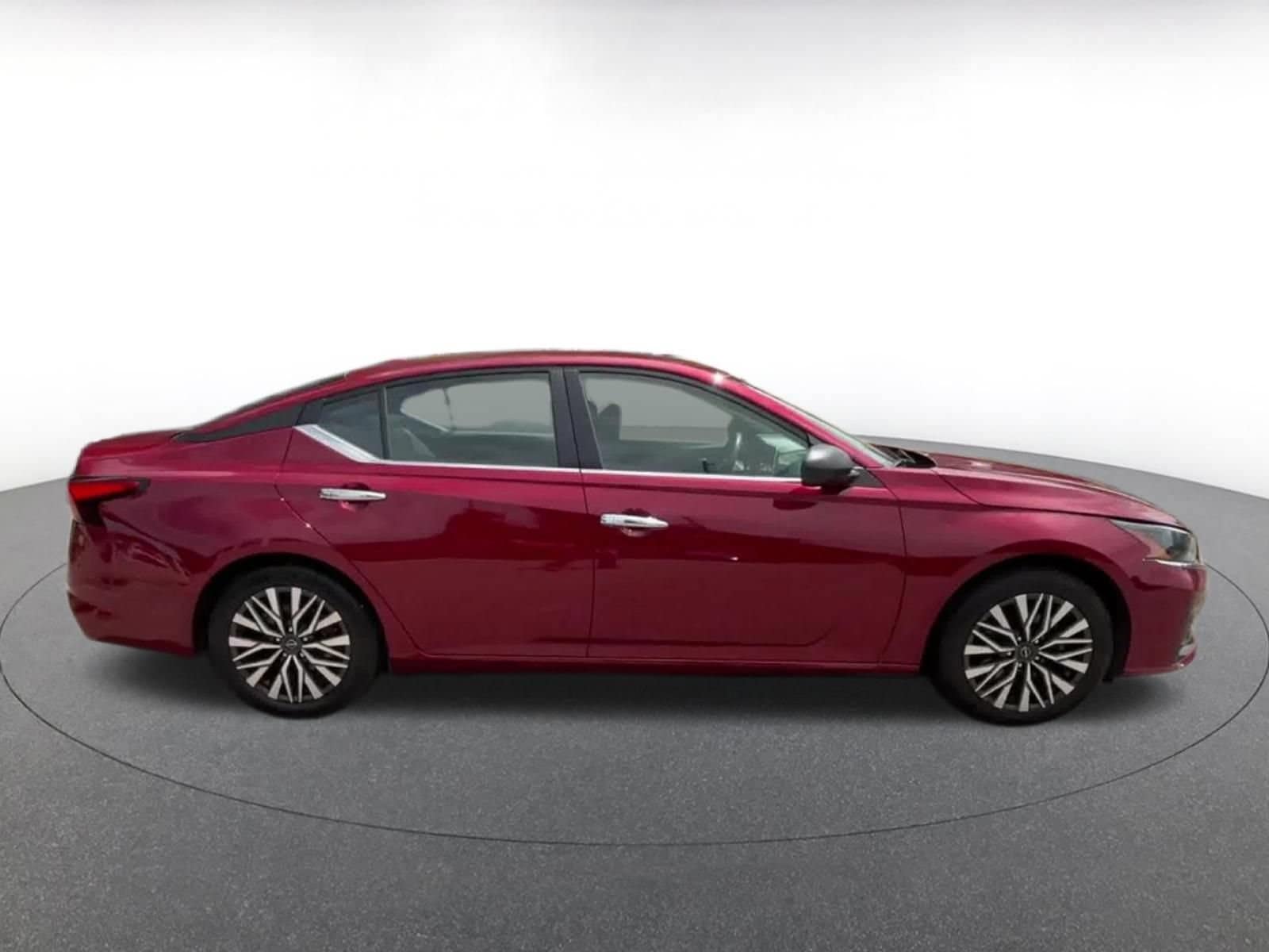 Thumbnail: 2025 Nissan Altima - 15