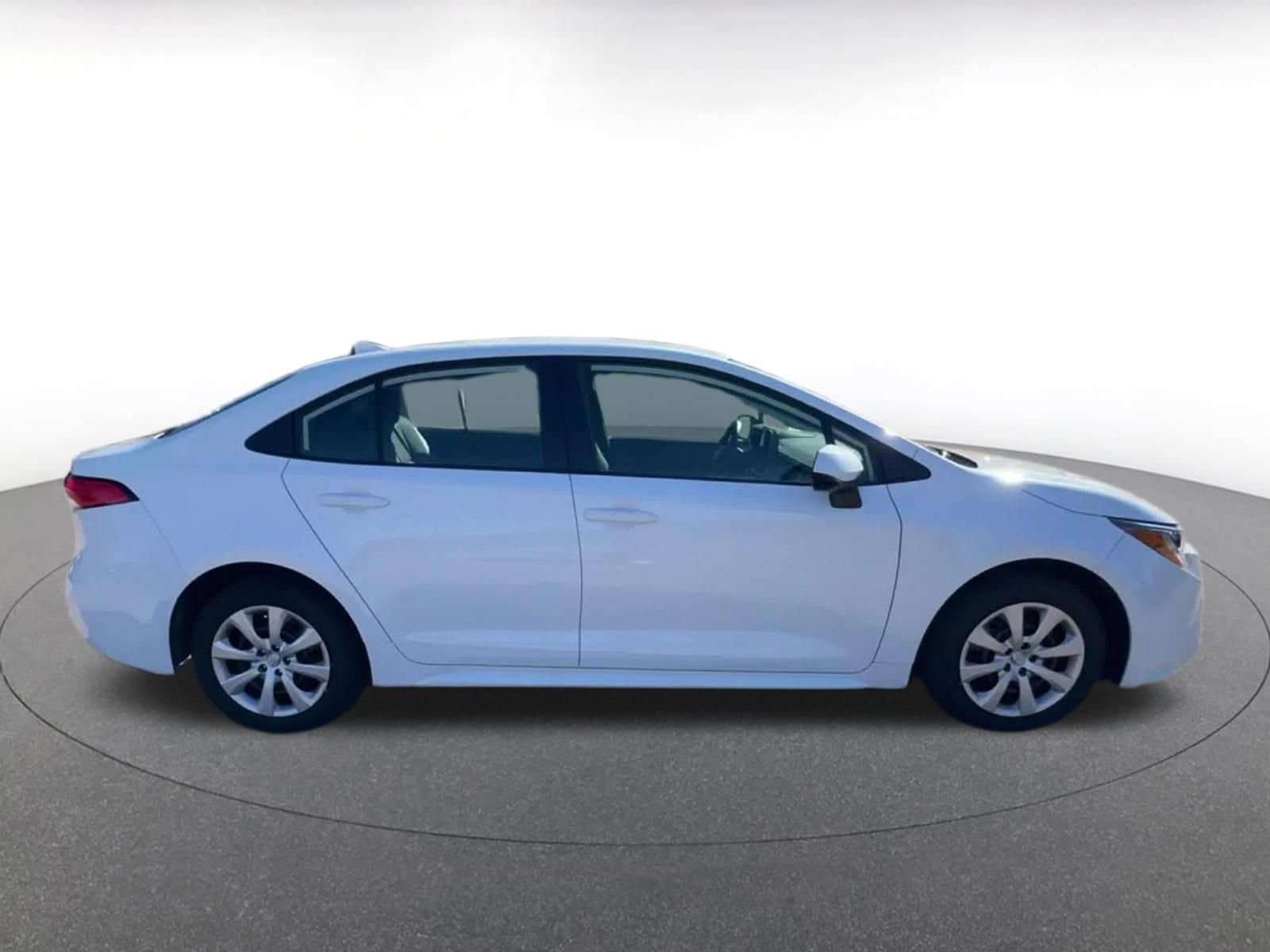 Thumbnail: 2025 Toyota Corolla - 16