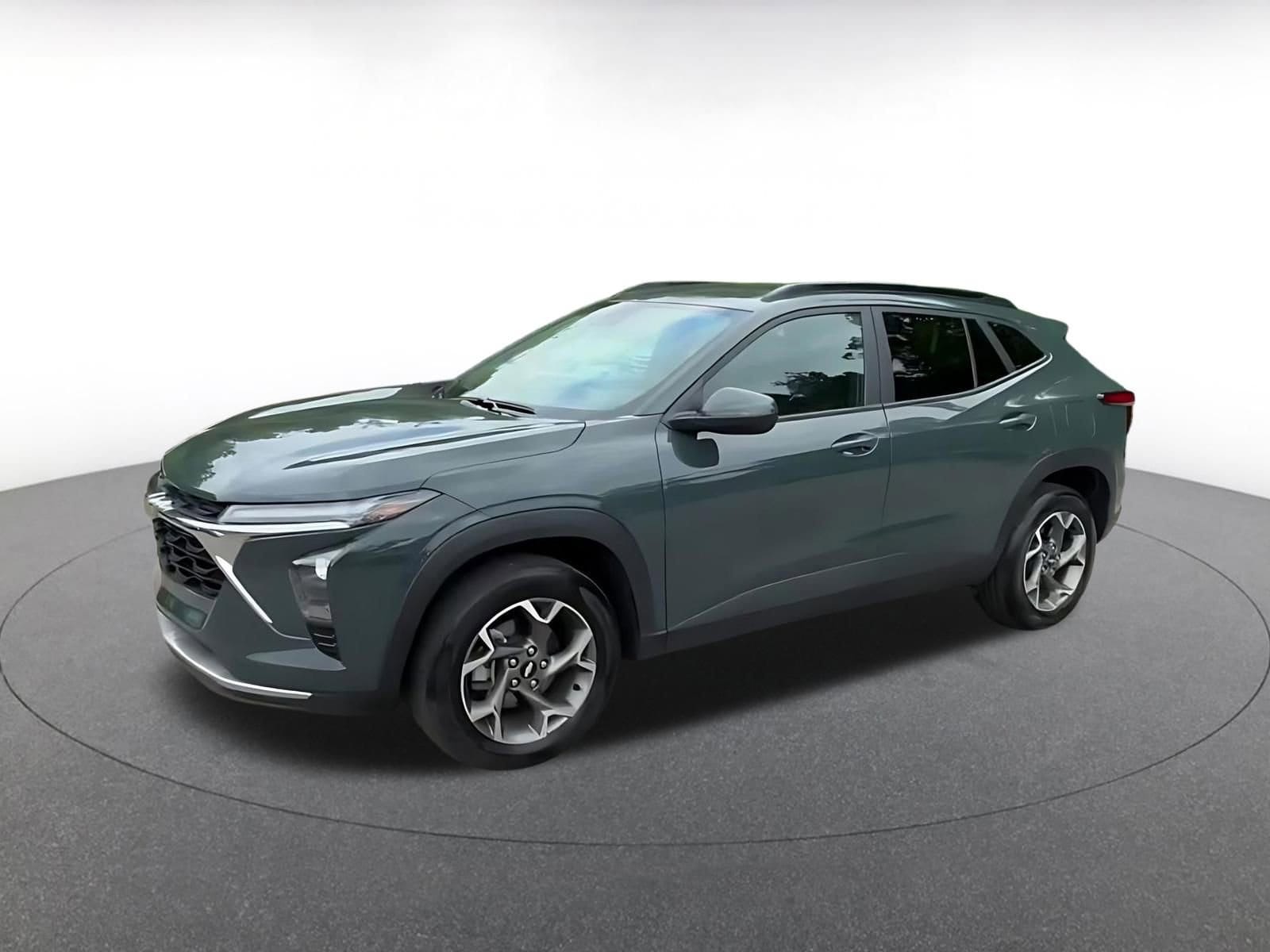 Thumbnail: 2025 Chevrolet Trax - 9