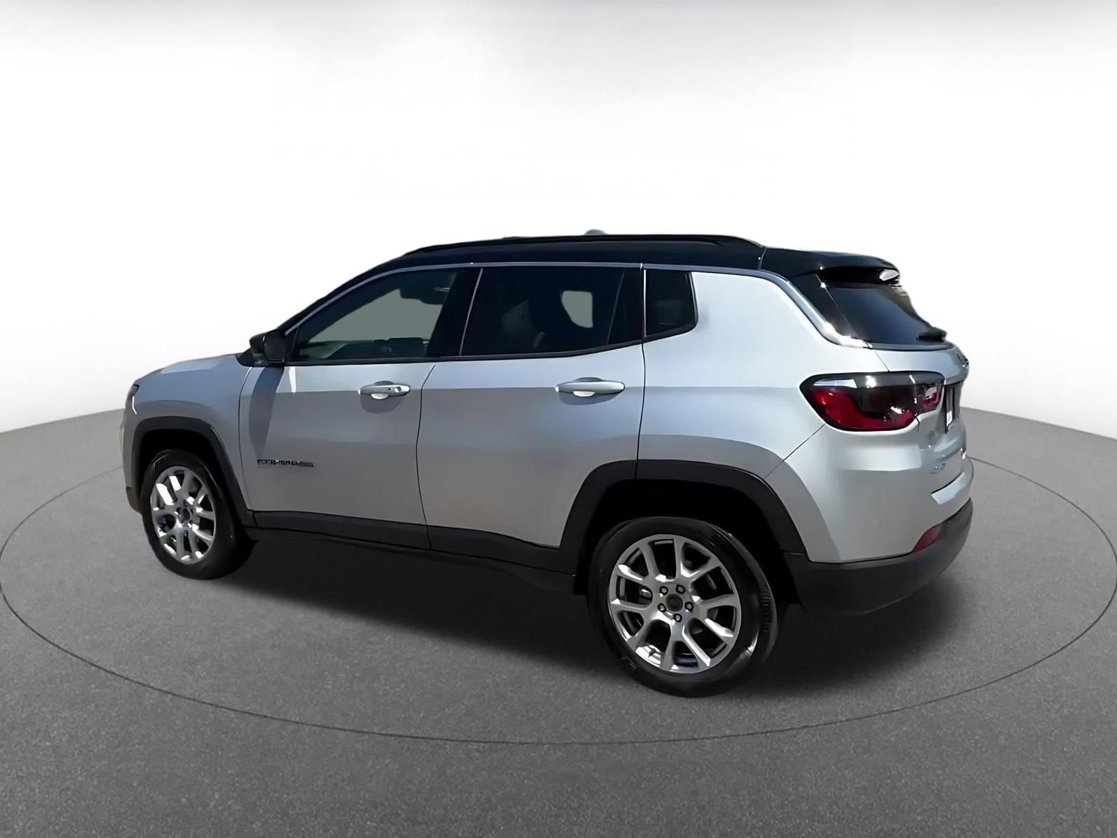 Thumbnail: 2025 Jeep Compass - 10
