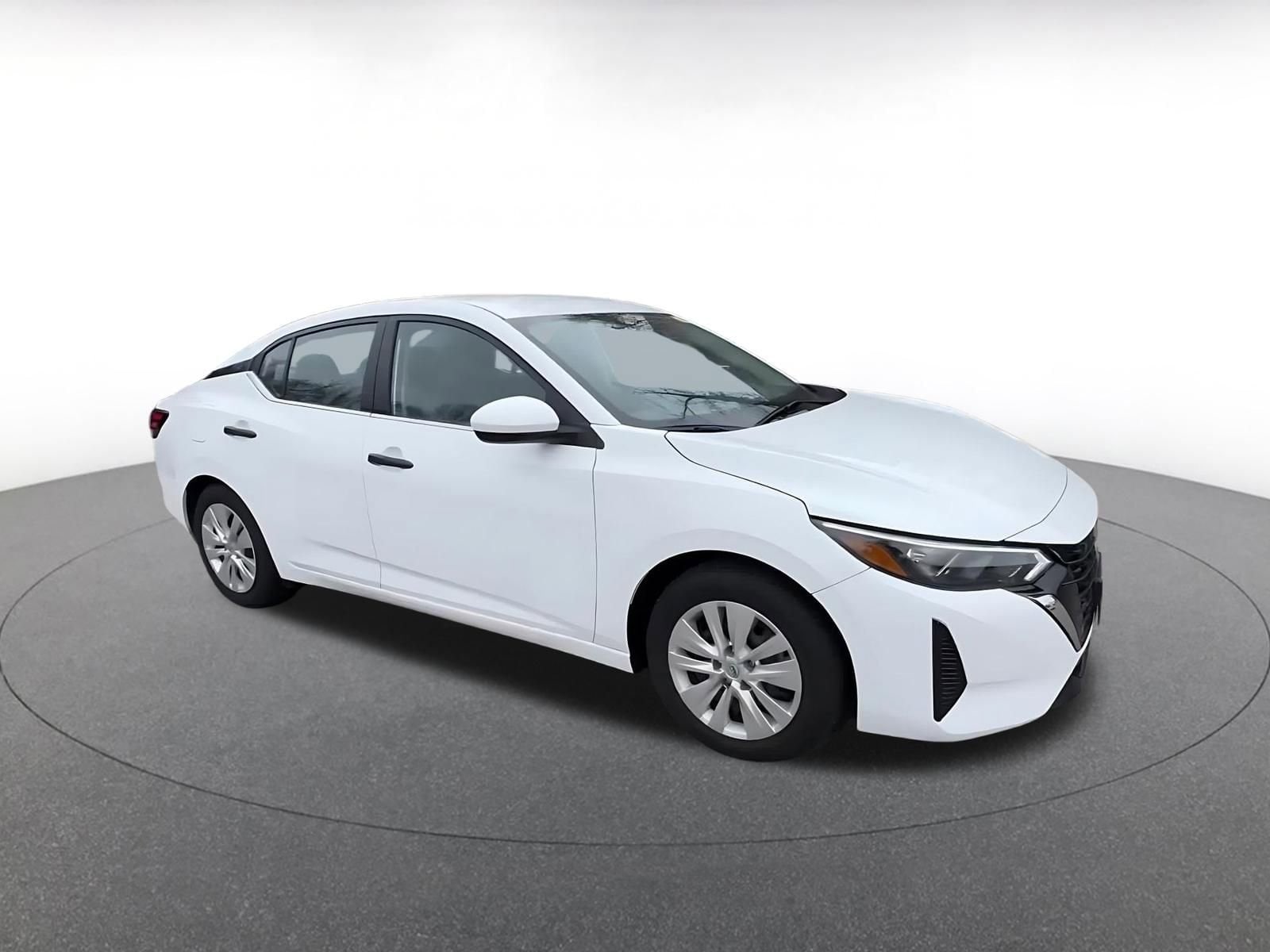 Thumbnail: 2025 Nissan Sentra - 2