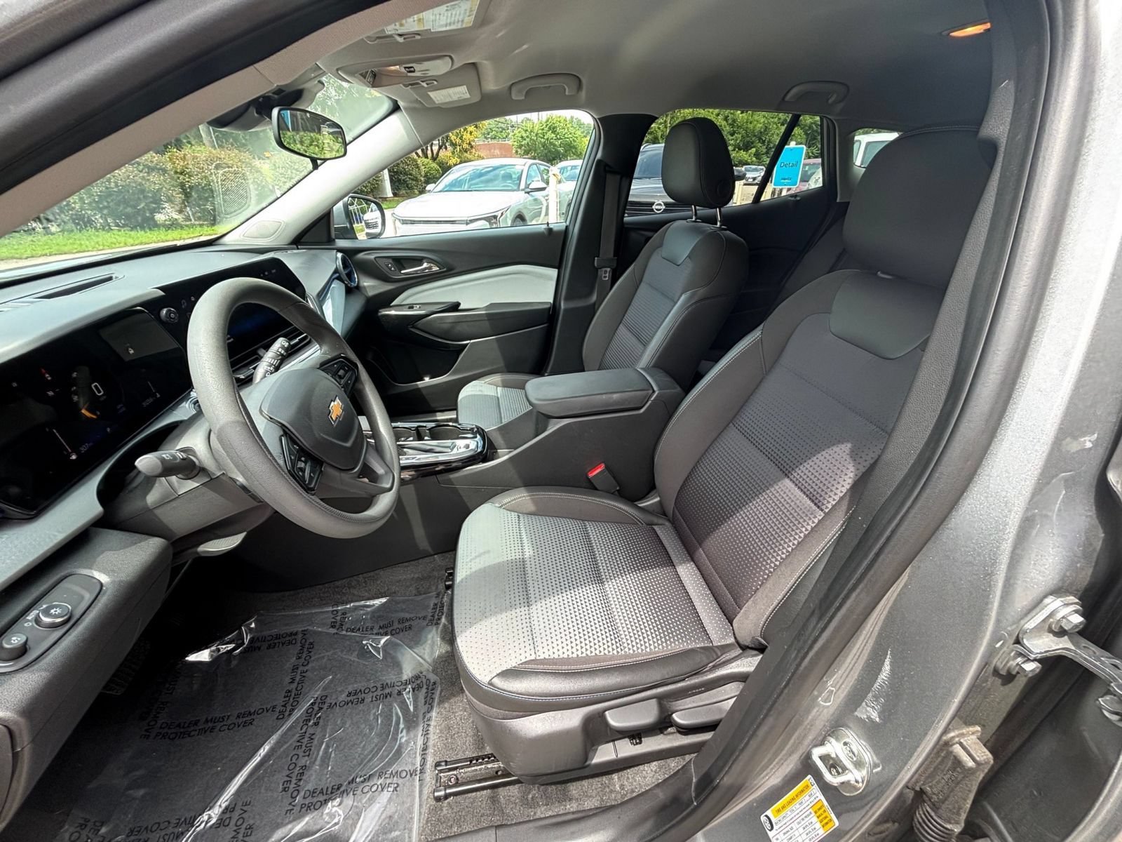 Thumbnail: 2025 Chevrolet Trax - 30