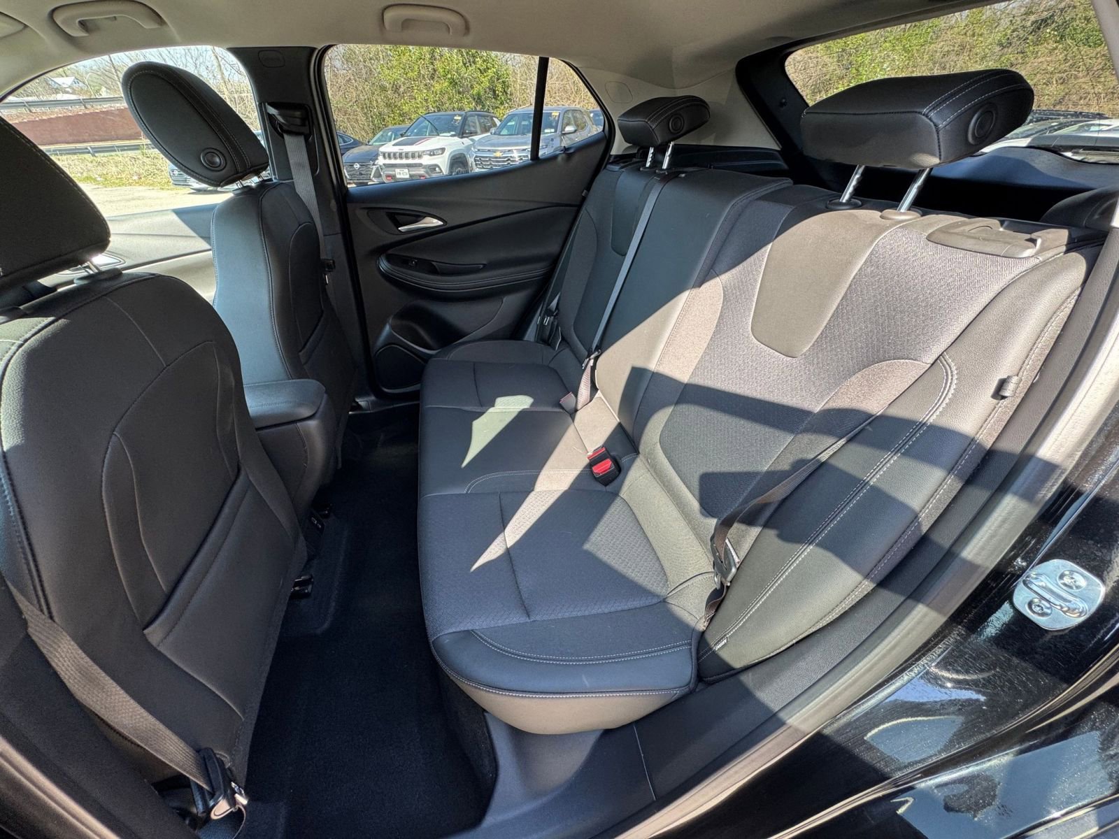 Thumbnail: 2025 Buick Encore GX - 33