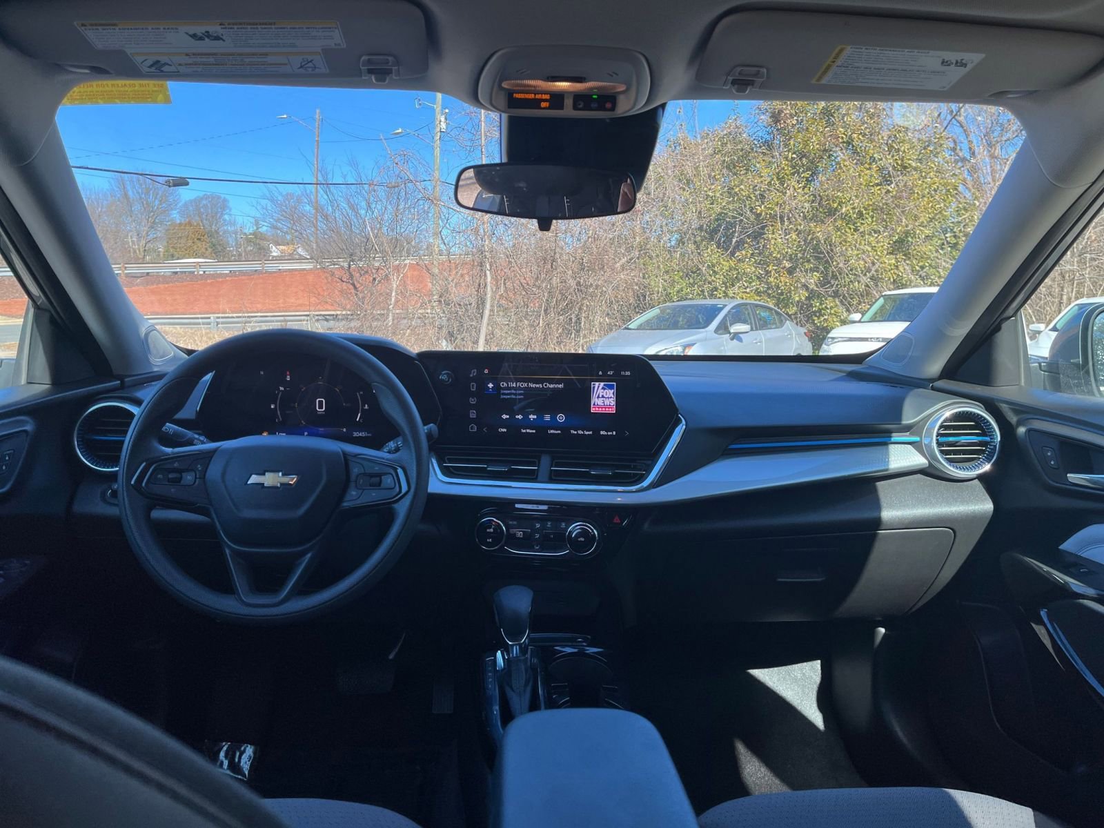 Thumbnail: 2025 Chevrolet Trax - 31