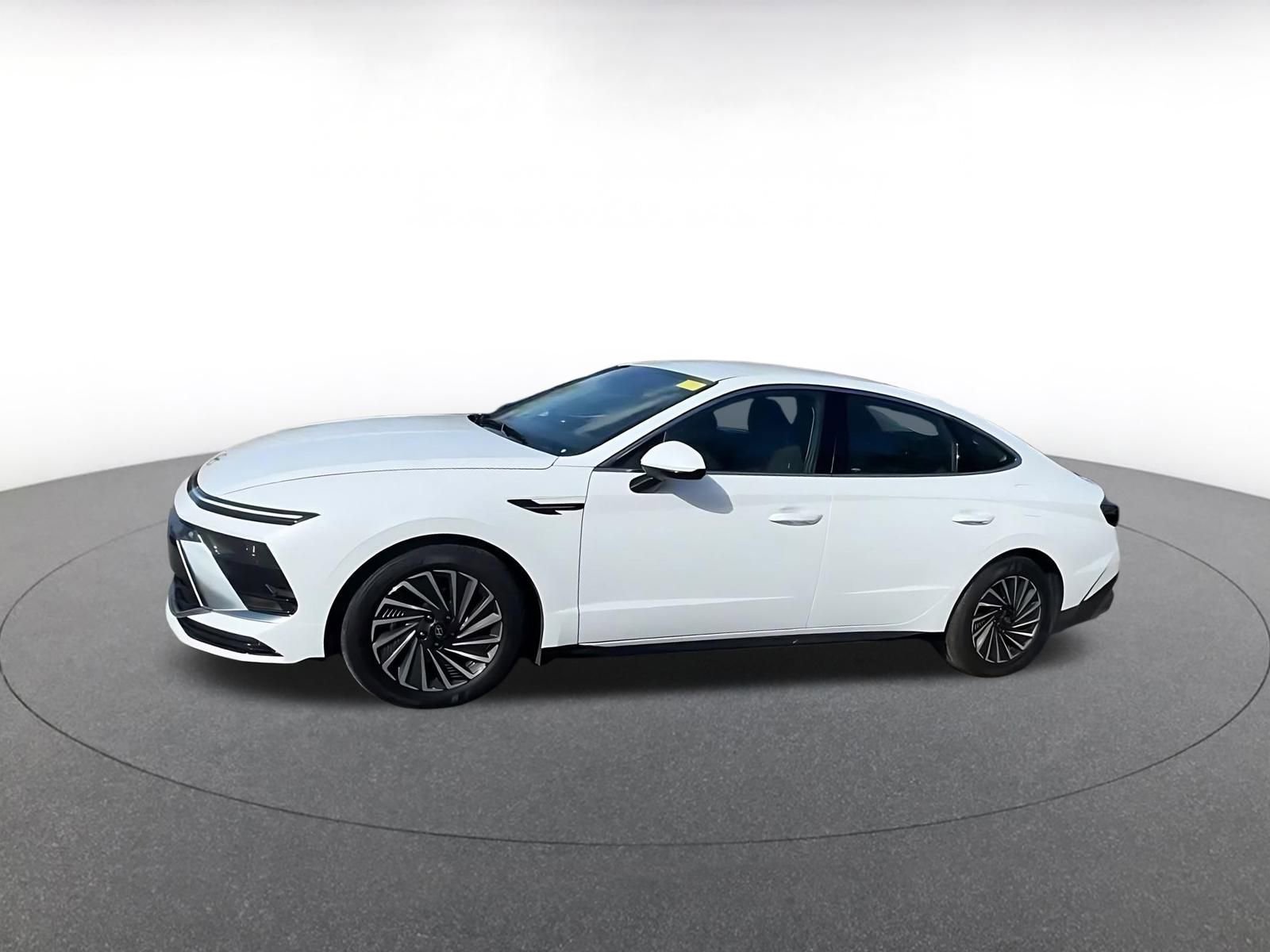 Thumbnail: 2025 Hyundai Sonata - 9