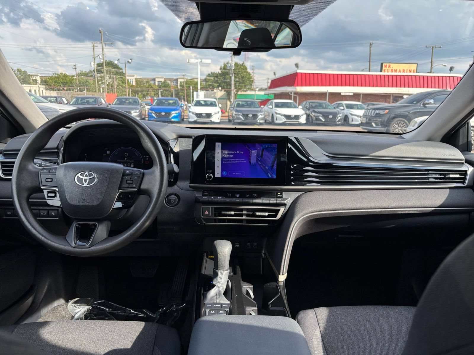 Thumbnail: 2025 Toyota Camry - 31