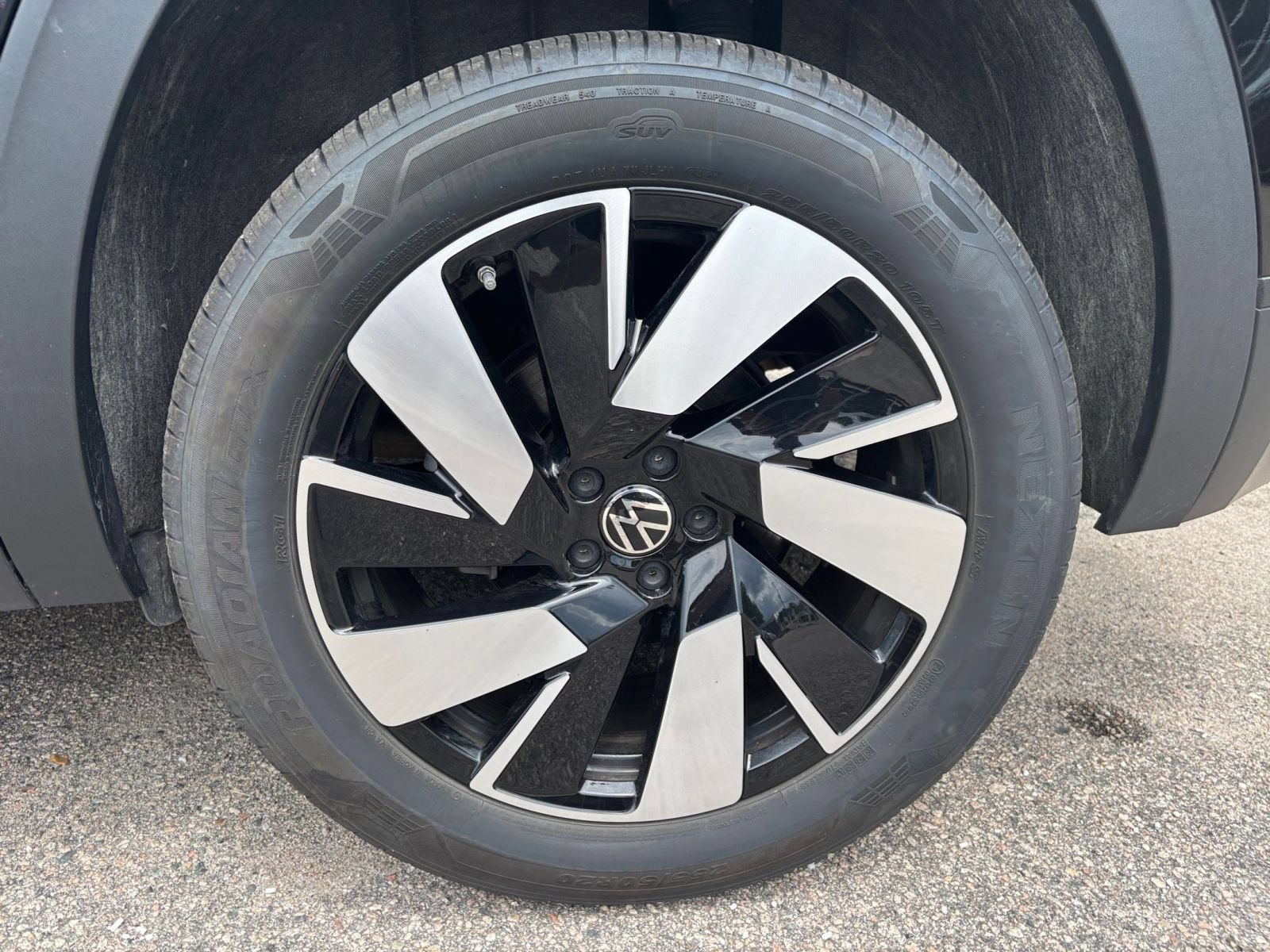 Thumbnail: 2025 Volkswagen Atlas - 26