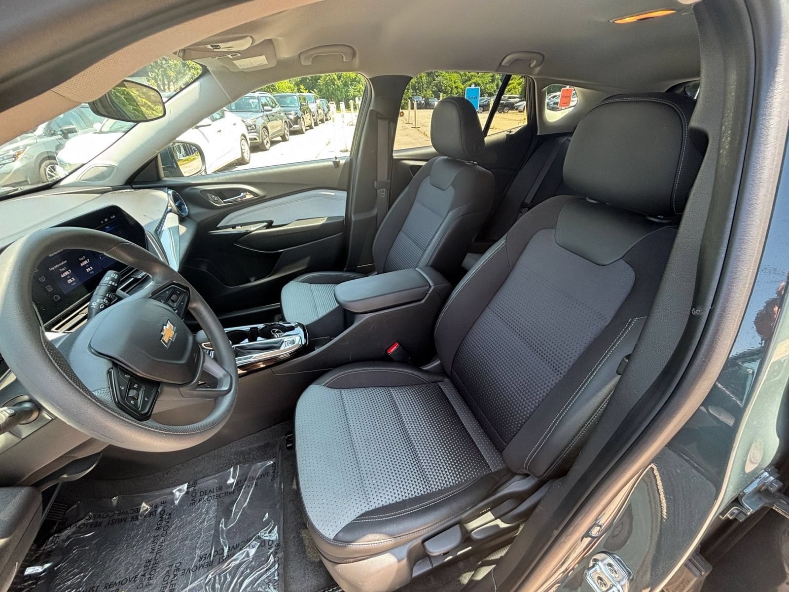 Thumbnail: 2025 Chevrolet Trax - 35