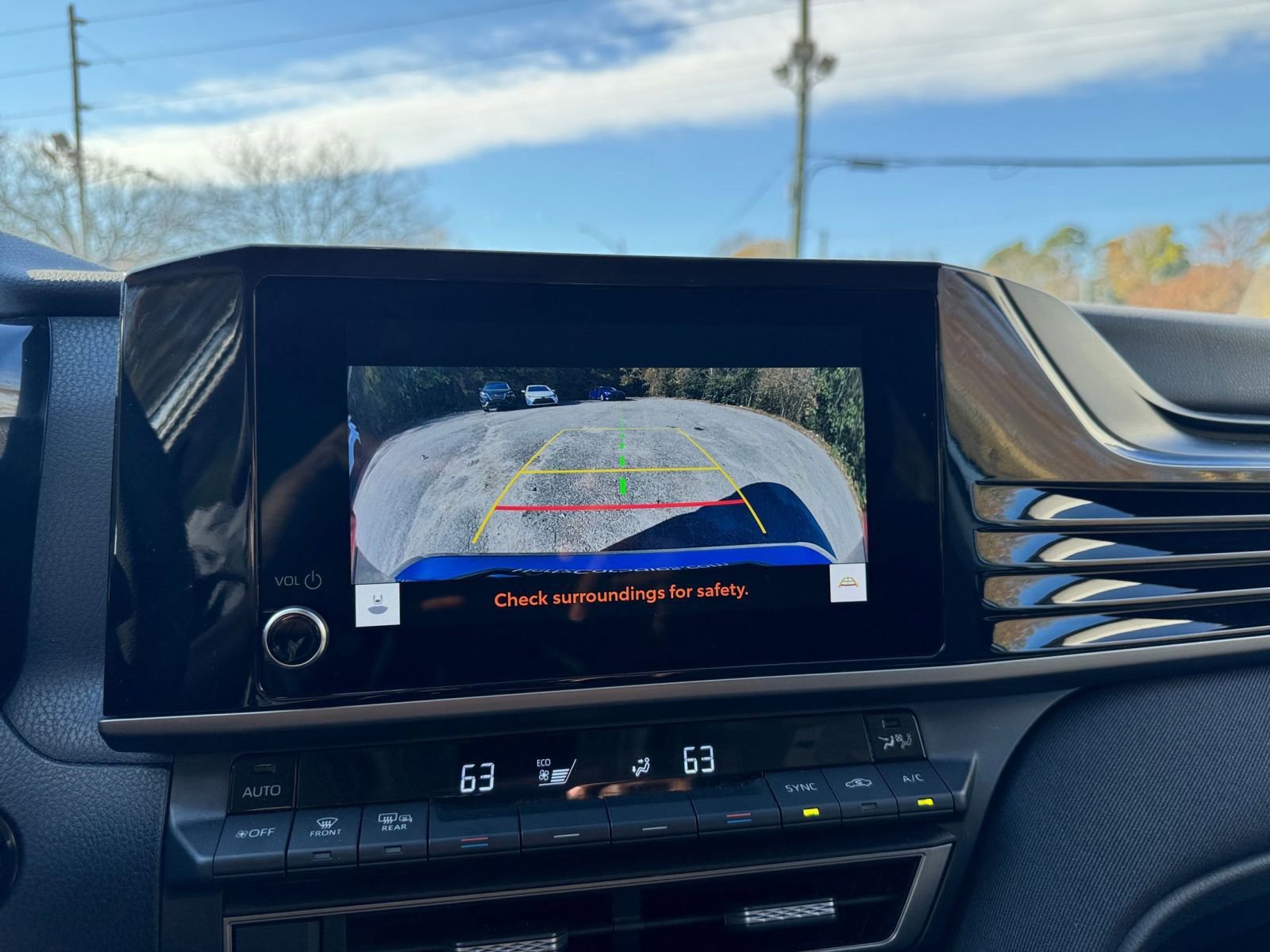 Thumbnail: 2025 Toyota Camry - 17