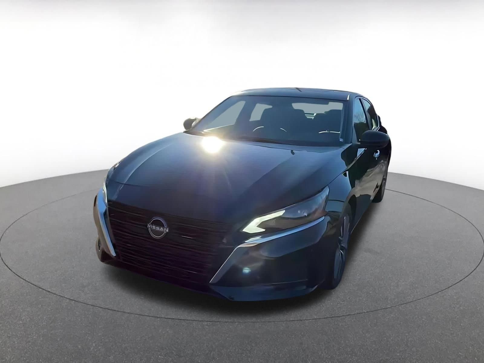 Thumbnail: 2025 Nissan Altima - 4