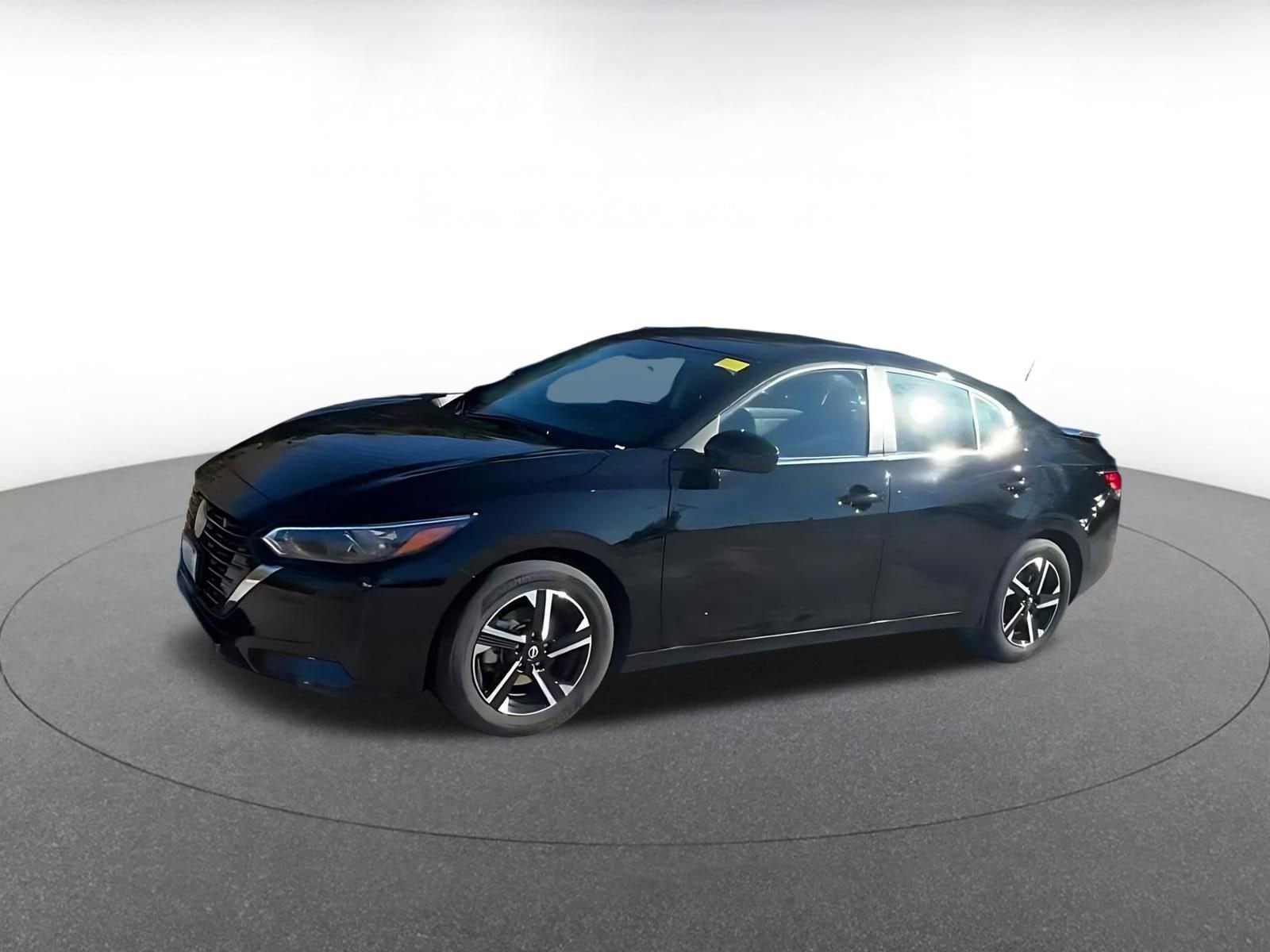 Thumbnail: 2025 Nissan Sentra - 8