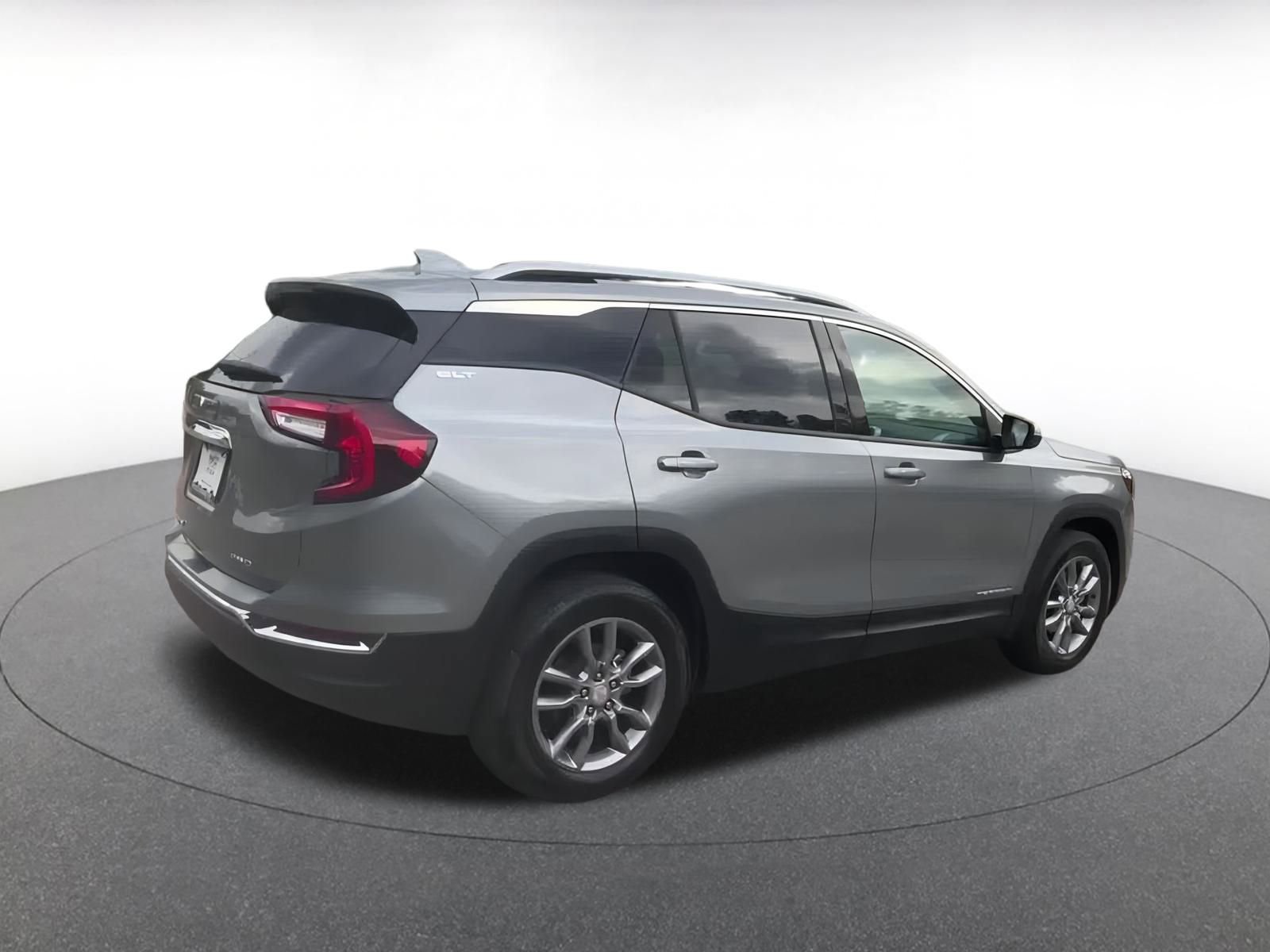 Thumbnail: 2024 GMC Terrain - 21