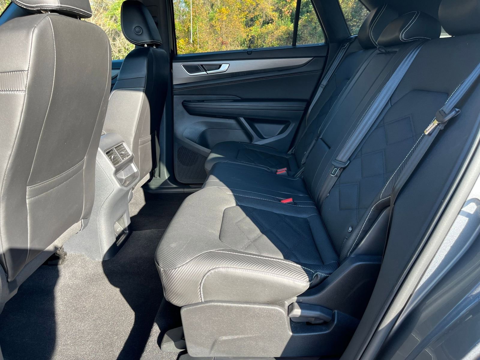 Thumbnail: 2025 Volkswagen Atlas - 21