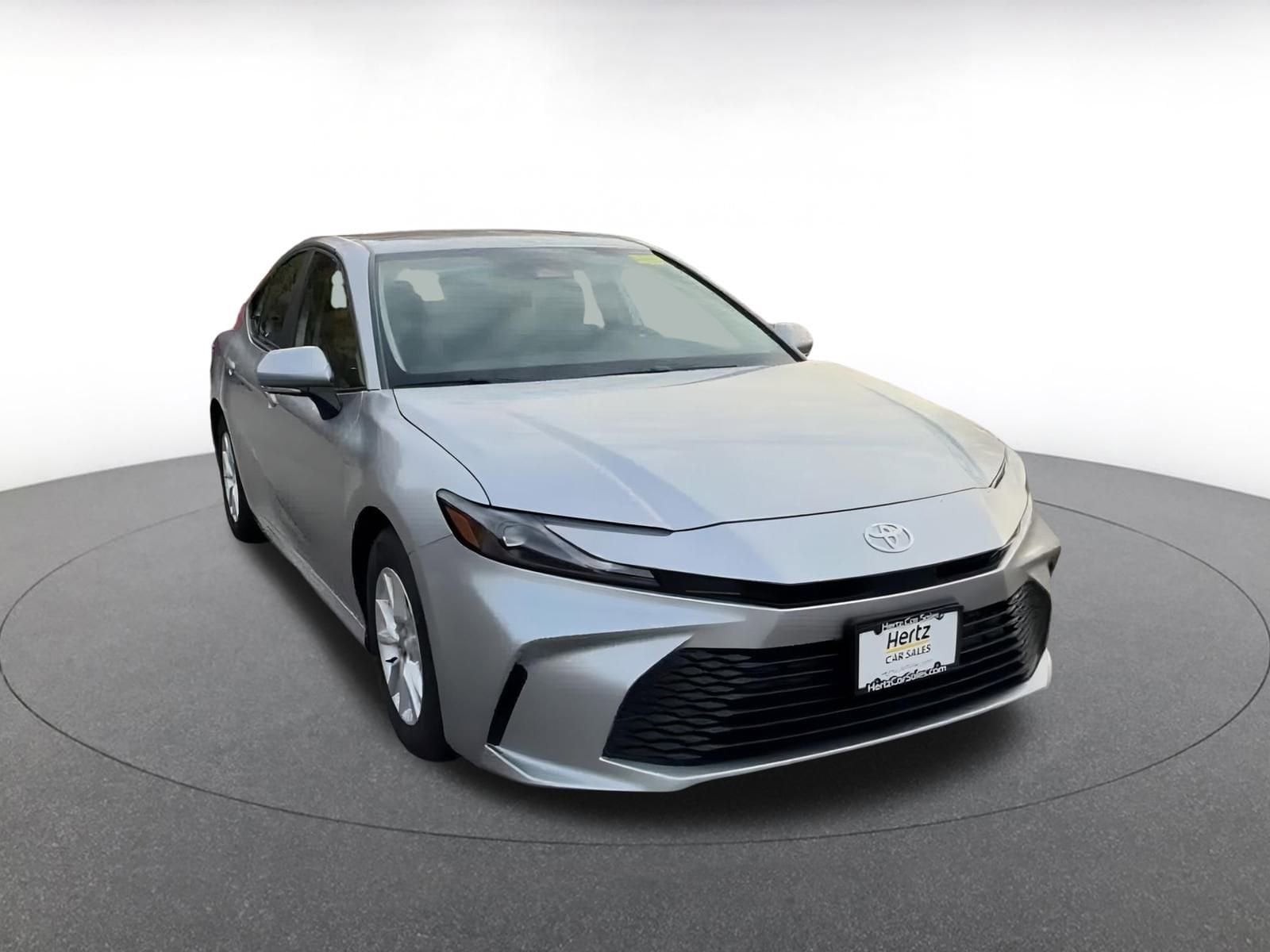 Thumbnail: 2025 Toyota Camry - 3