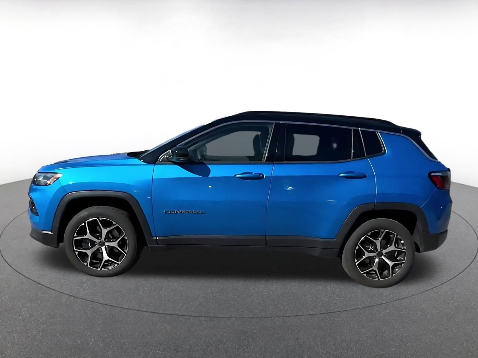 Thumbnail: 2025 Jeep Compass - 9
