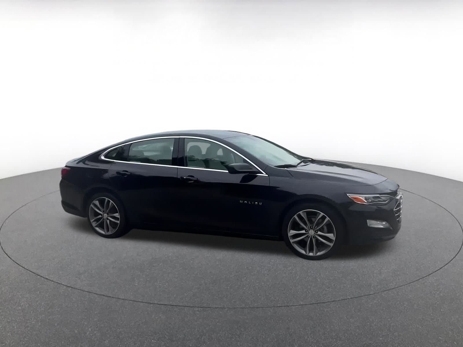 Thumbnail: 2024 Chevrolet Malibu - 2