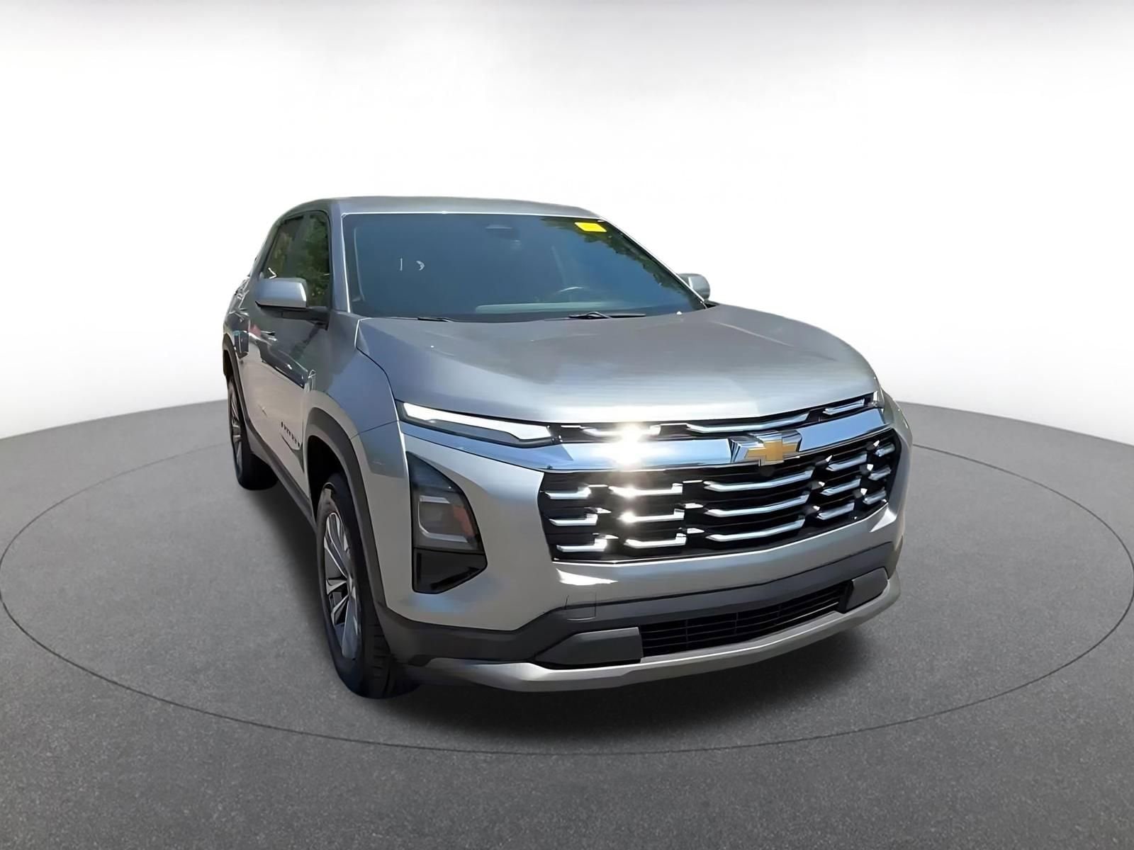Thumbnail: 2025 Chevrolet Equinox - 3
