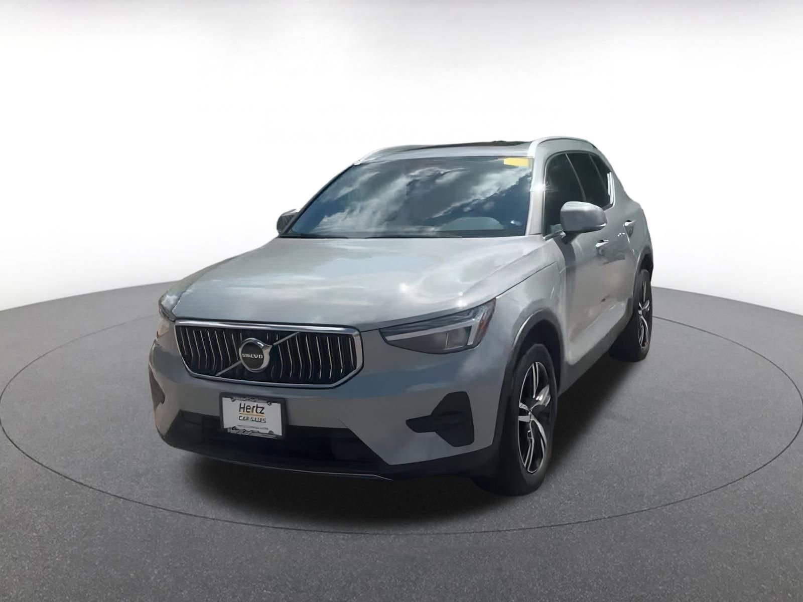 Thumbnail: 2024 Volvo XC40 - 7