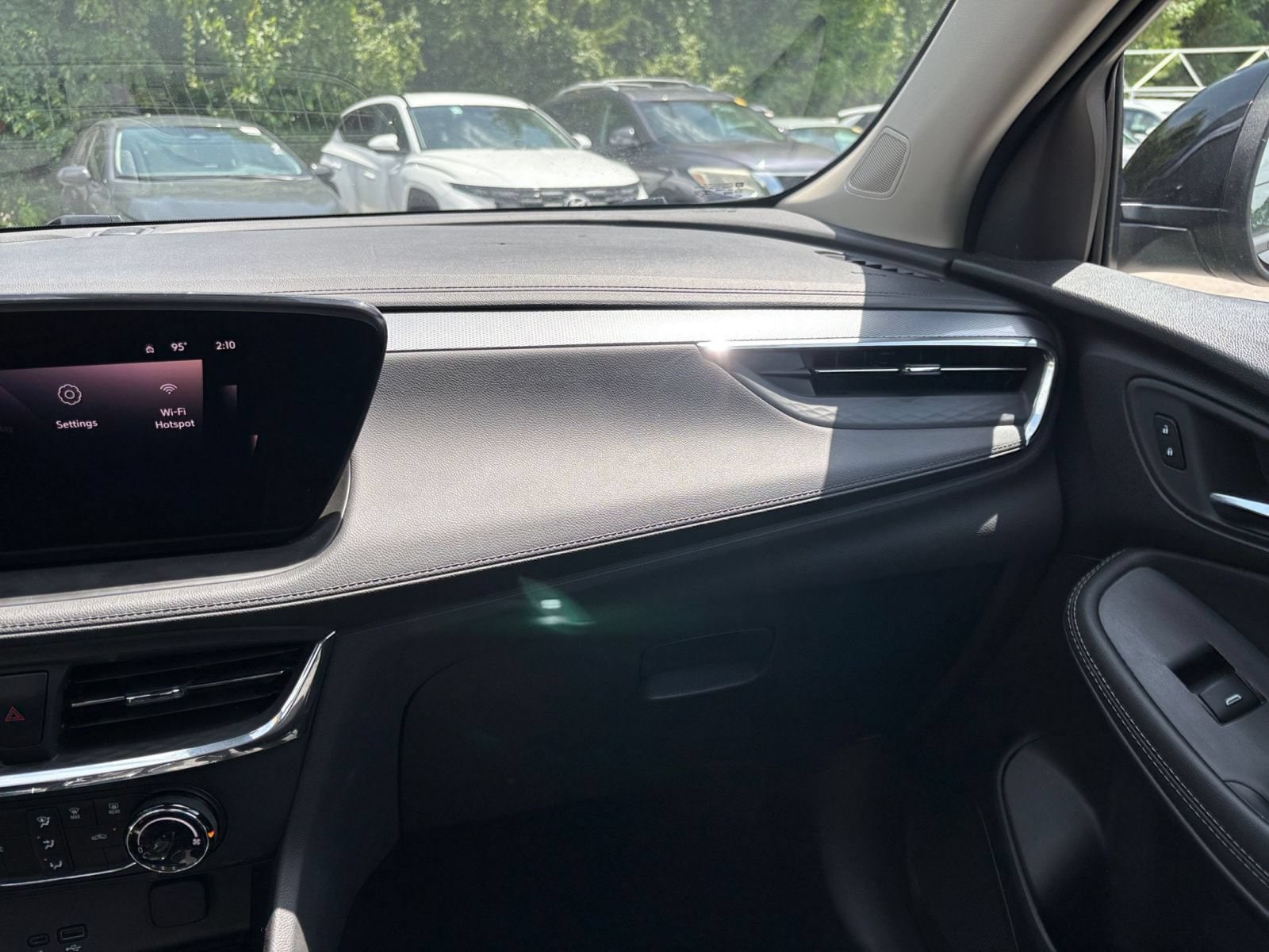 Thumbnail: 2025 Buick Encore GX - 34