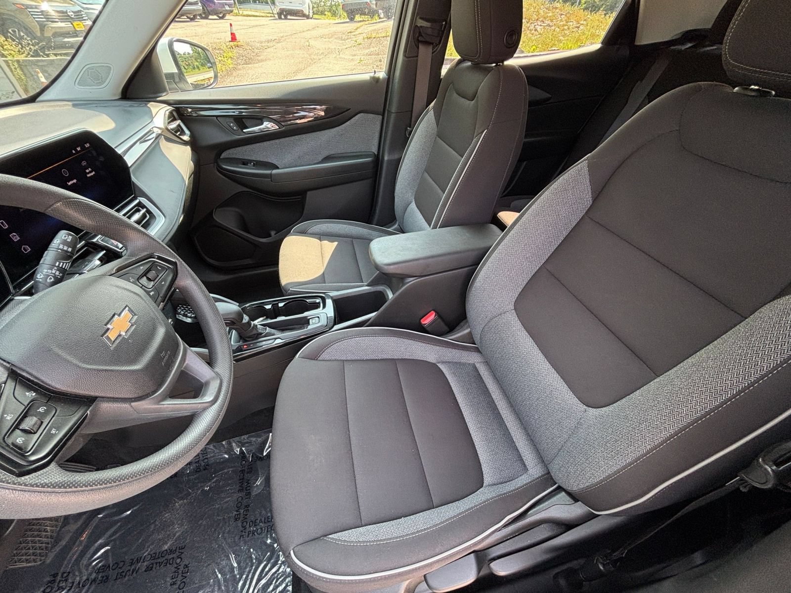 Thumbnail: 2025 Chevrolet TrailBlazer - 33