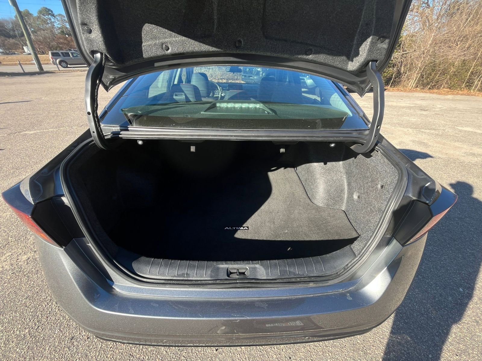 Thumbnail: 2025 Nissan Altima - 25