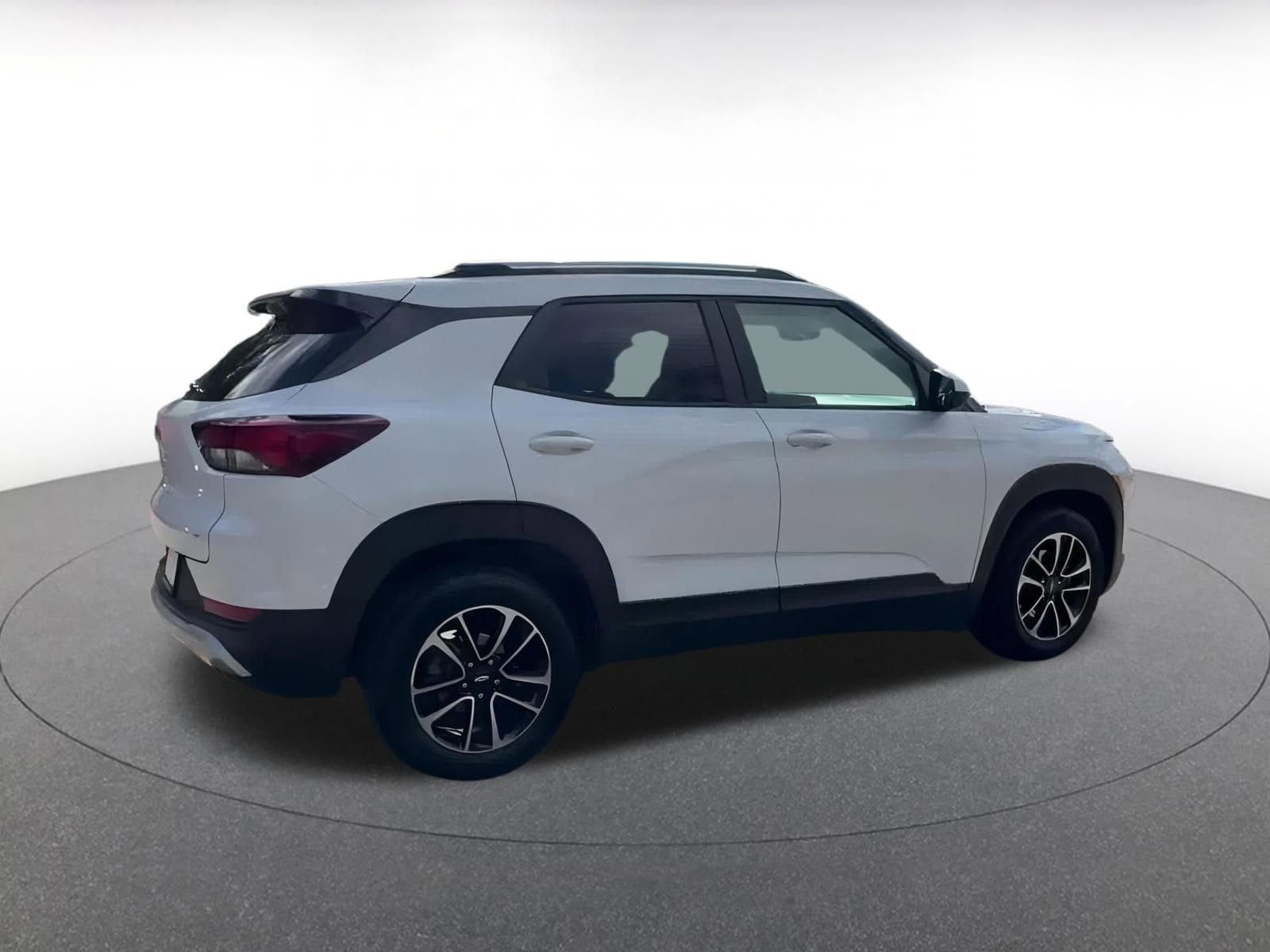 Thumbnail: 2025 Chevrolet TrailBlazer - 15