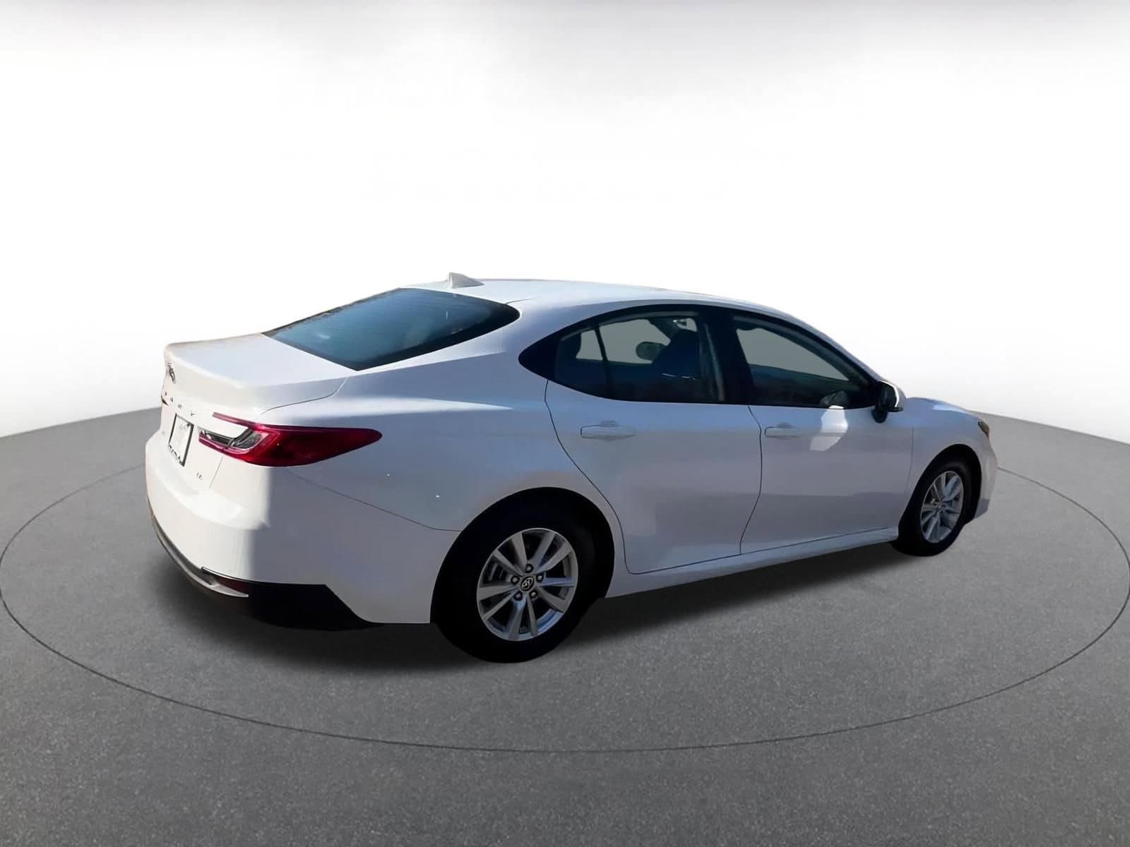 Thumbnail: 2025 Toyota Camry - 15