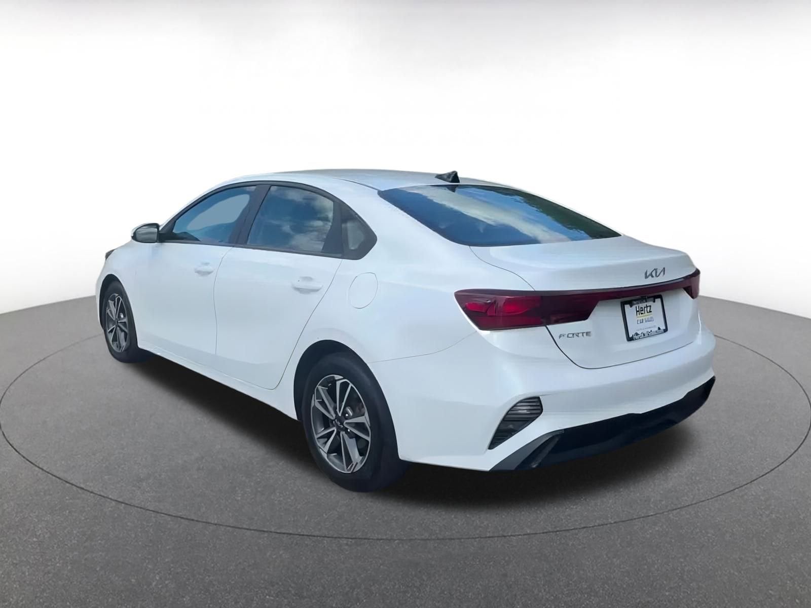Thumbnail: 2023 Kia Forte - 11